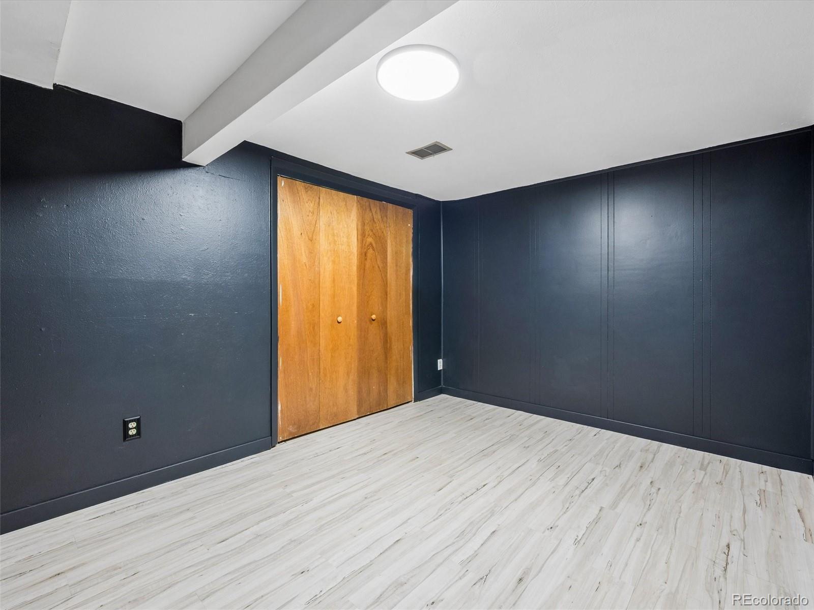 MLS Image #33 for 3278 s wabash court,denver, Colorado