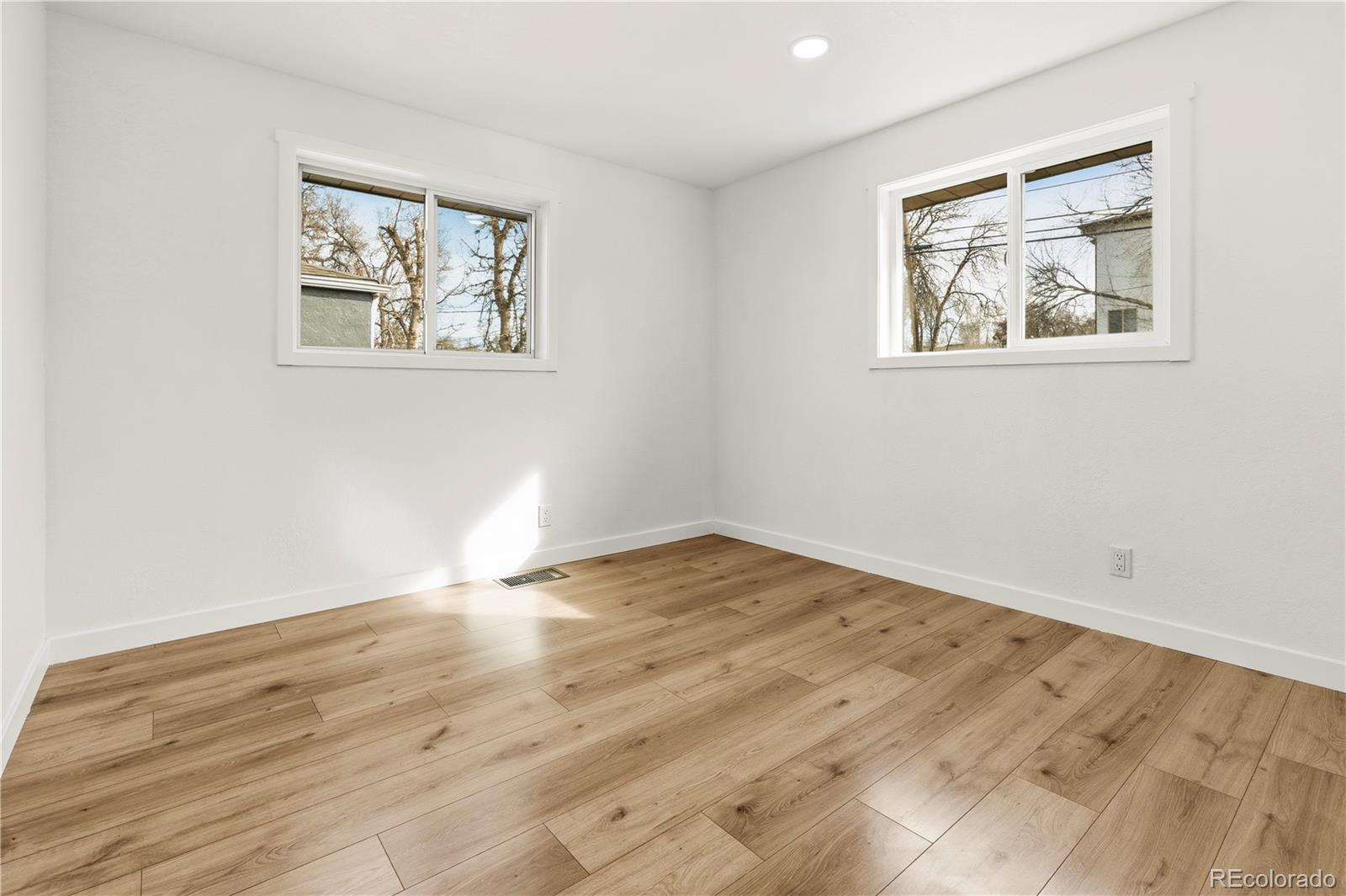 MLS Image #22 for 4450 w kentucky avenue,denver, Colorado