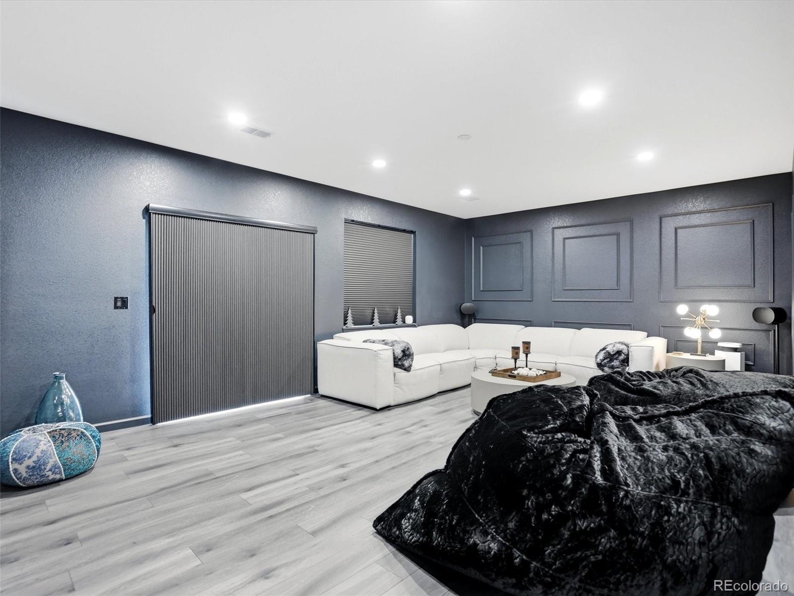 MLS Image #3 for 15461  village circle,commerce city, Colorado