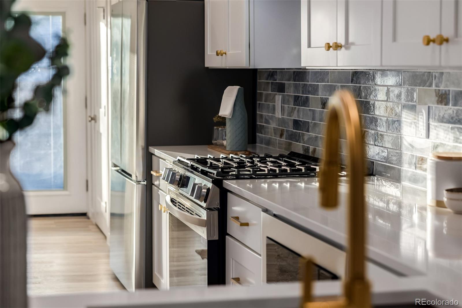MLS Image #13 for 555 s logan street,denver, Colorado