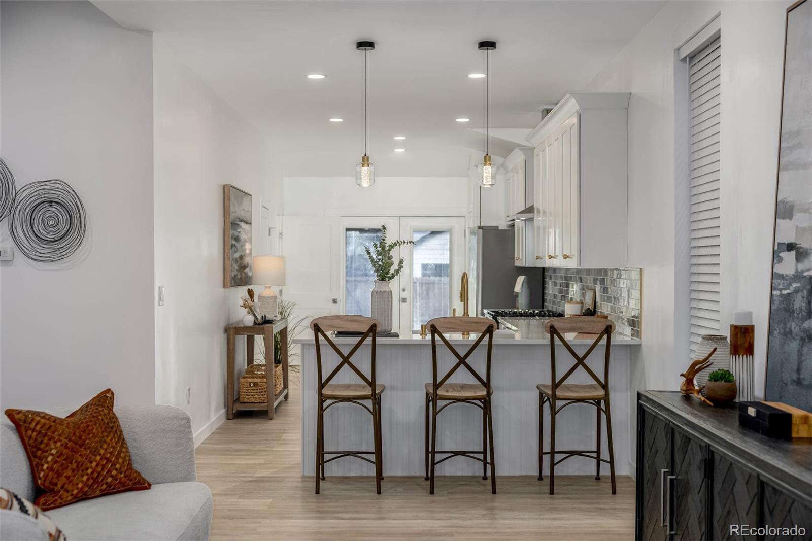 MLS Image #14 for 555 s logan street,denver, Colorado