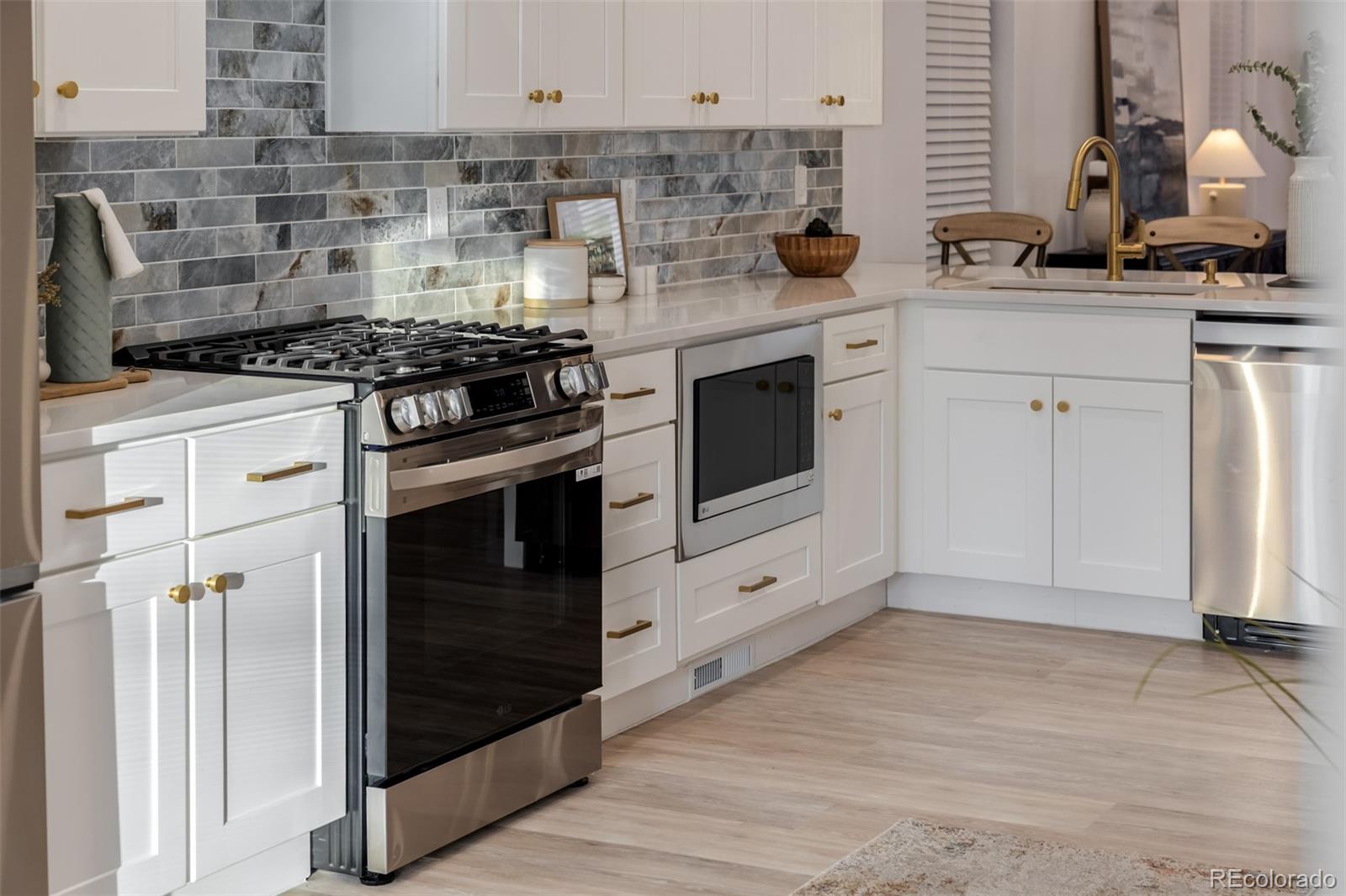 MLS Image #15 for 555 s logan street,denver, Colorado