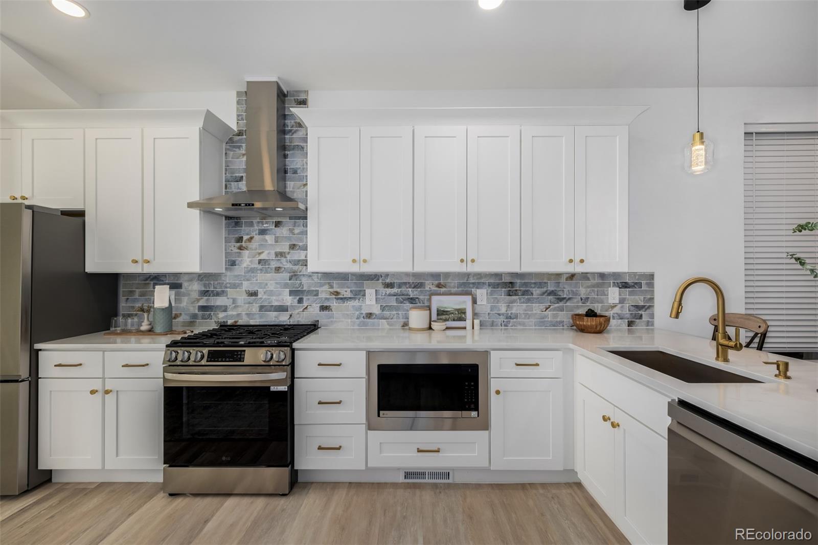 MLS Image #16 for 555 s logan street,denver, Colorado
