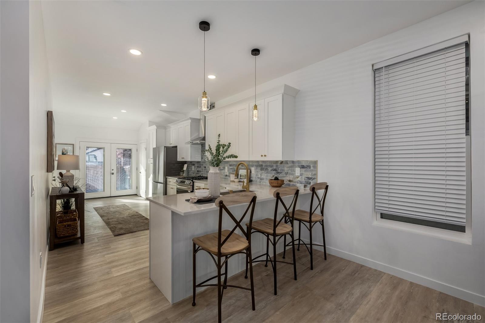 MLS Image #17 for 555 s logan street,denver, Colorado