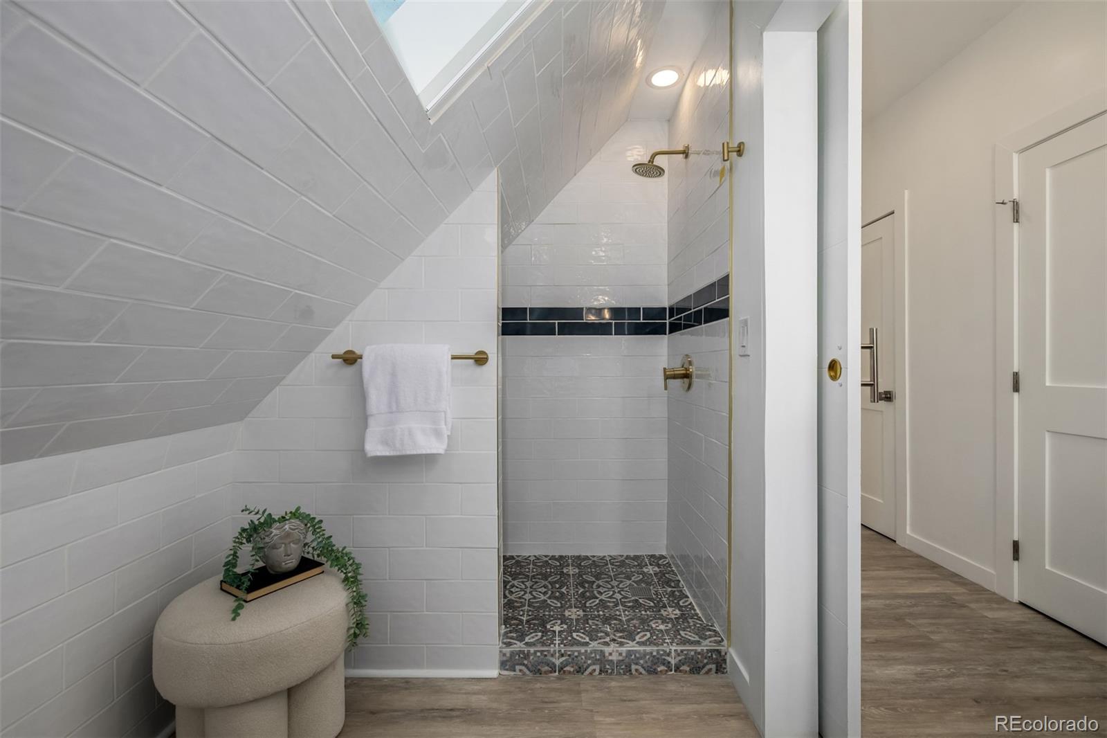 MLS Image #28 for 555 s logan street,denver, Colorado