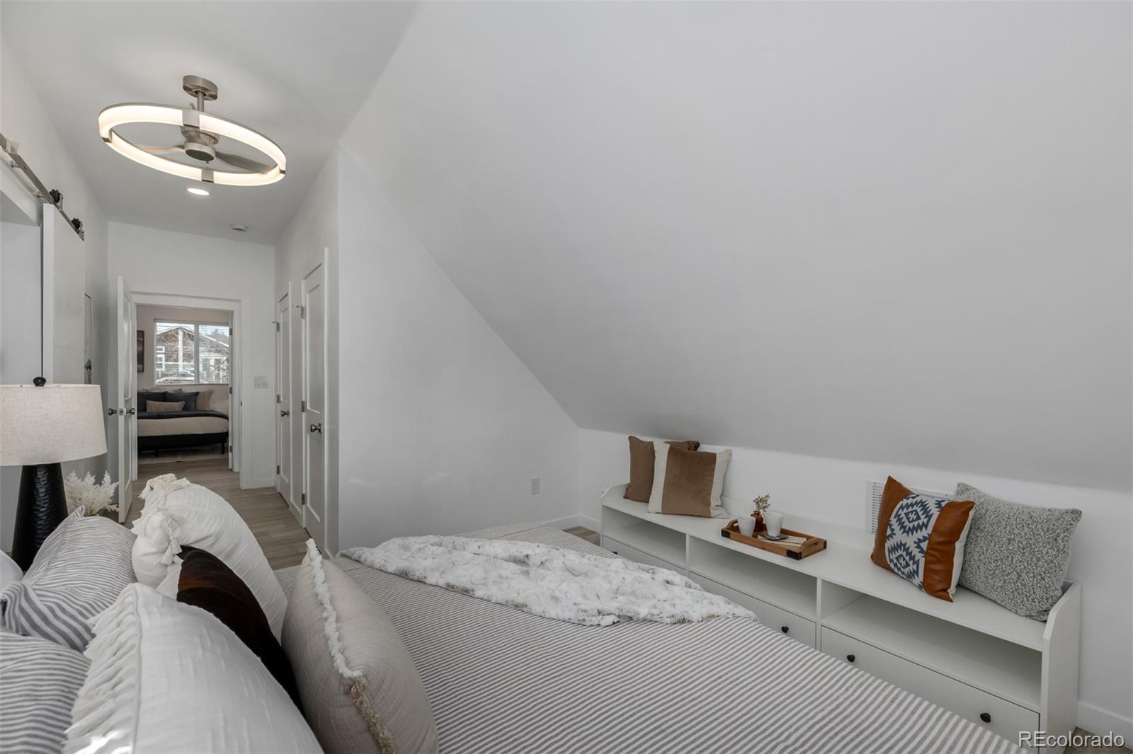 MLS Image #31 for 555 s logan street,denver, Colorado
