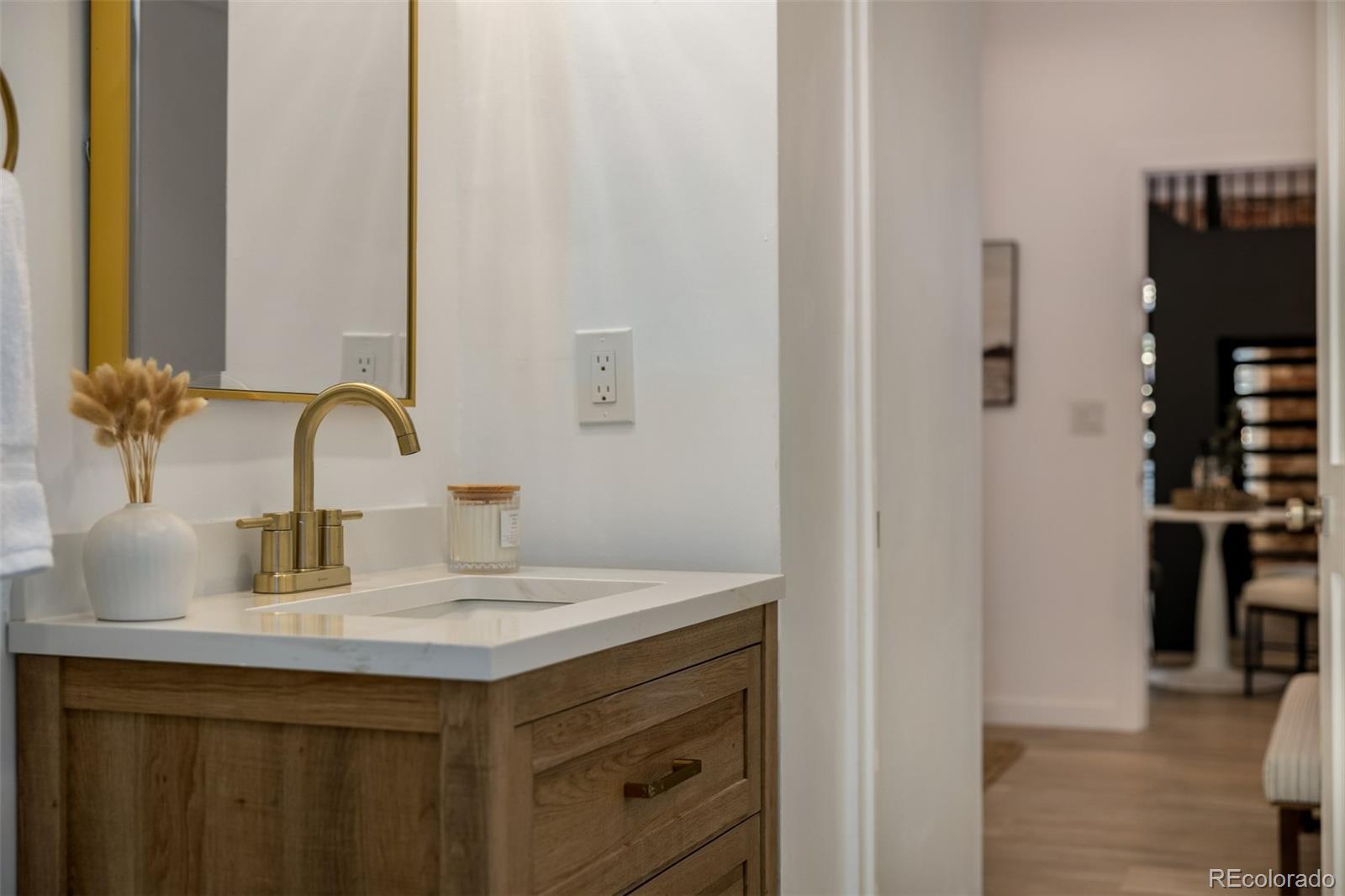 MLS Image #36 for 555 s logan street,denver, Colorado