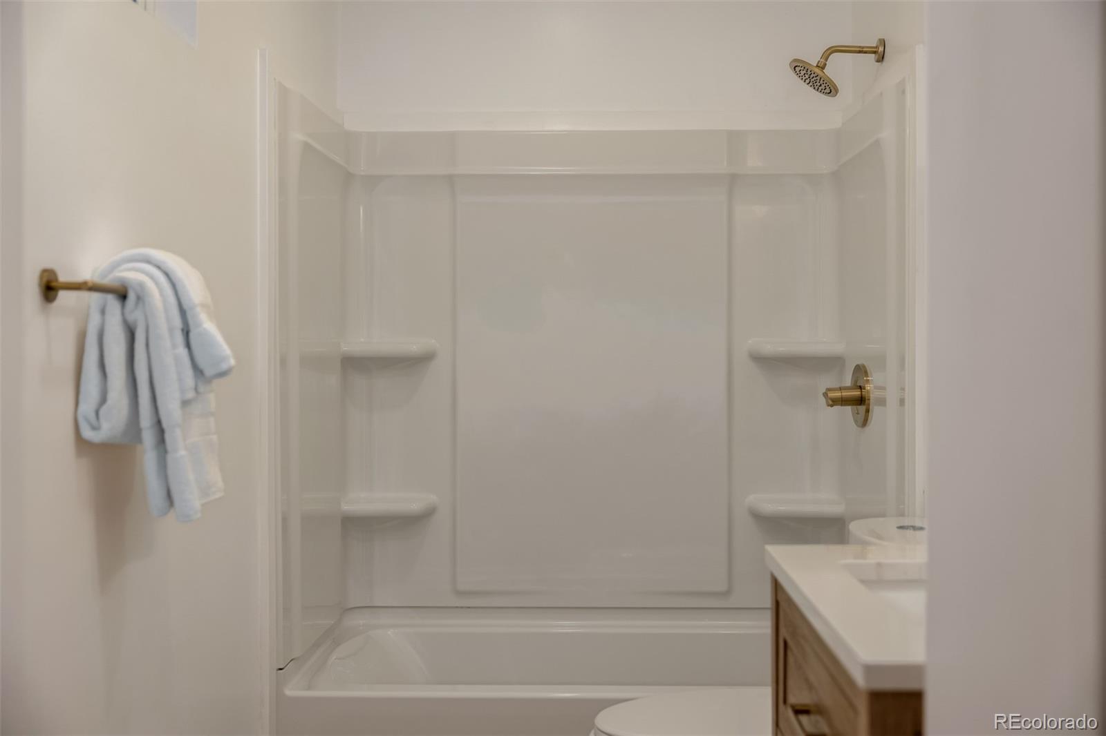 MLS Image #37 for 555 s logan street,denver, Colorado