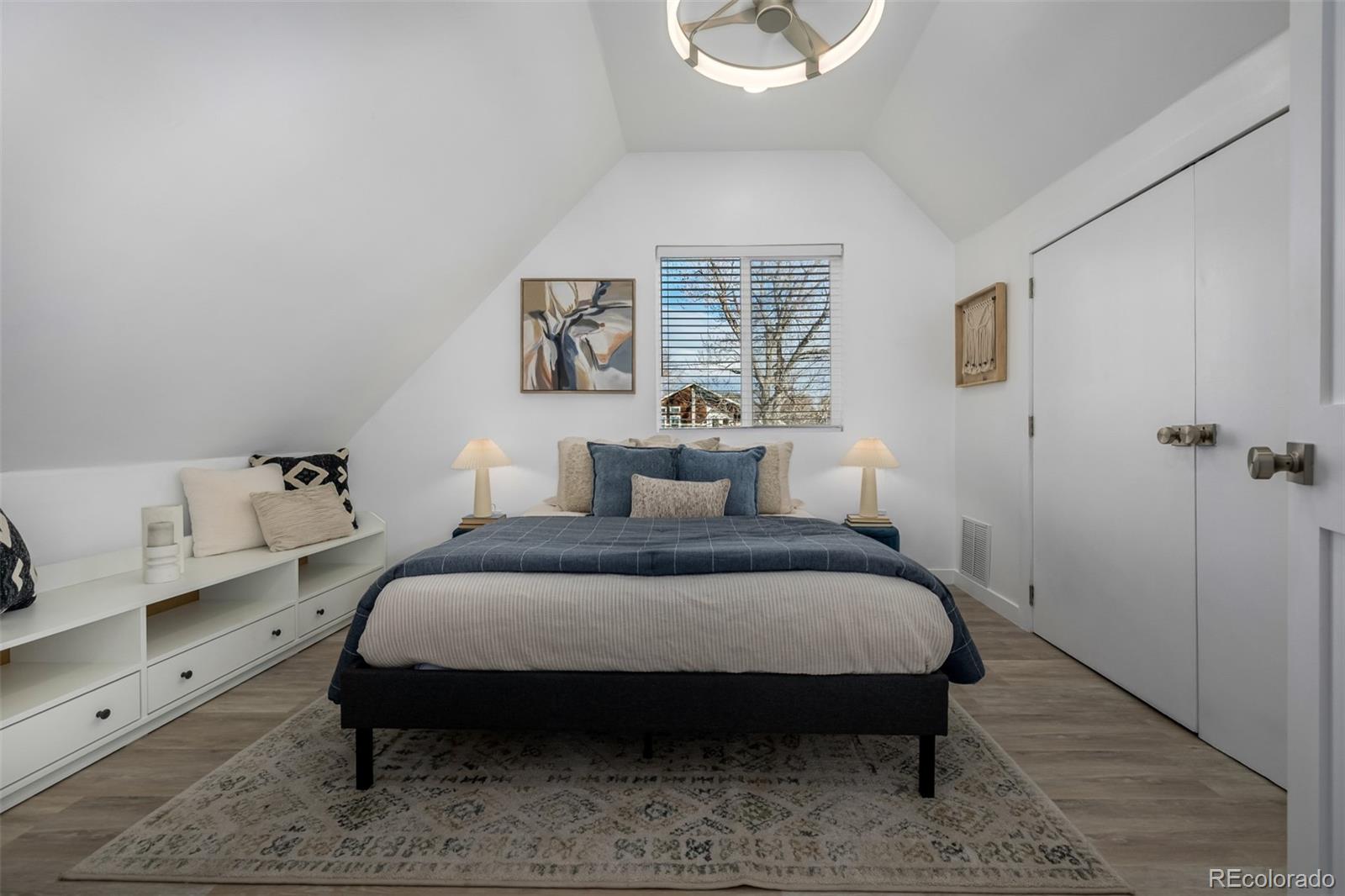 MLS Image #38 for 555 s logan street,denver, Colorado