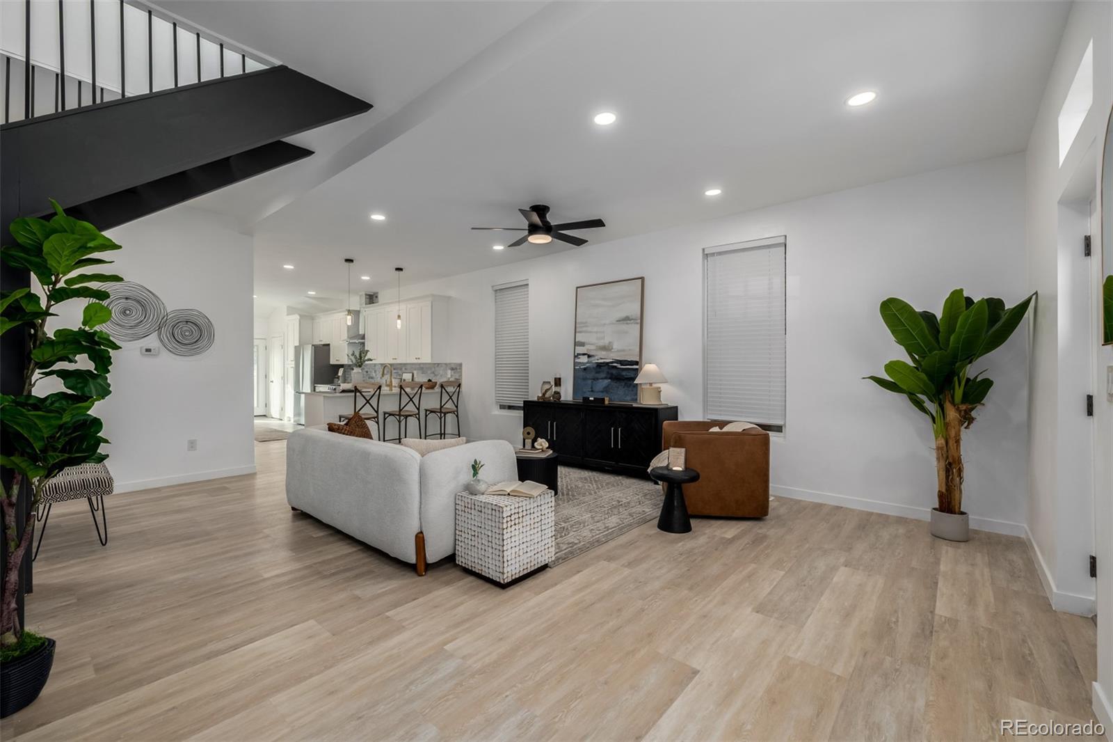 MLS Image #8 for 555 s logan street,denver, Colorado