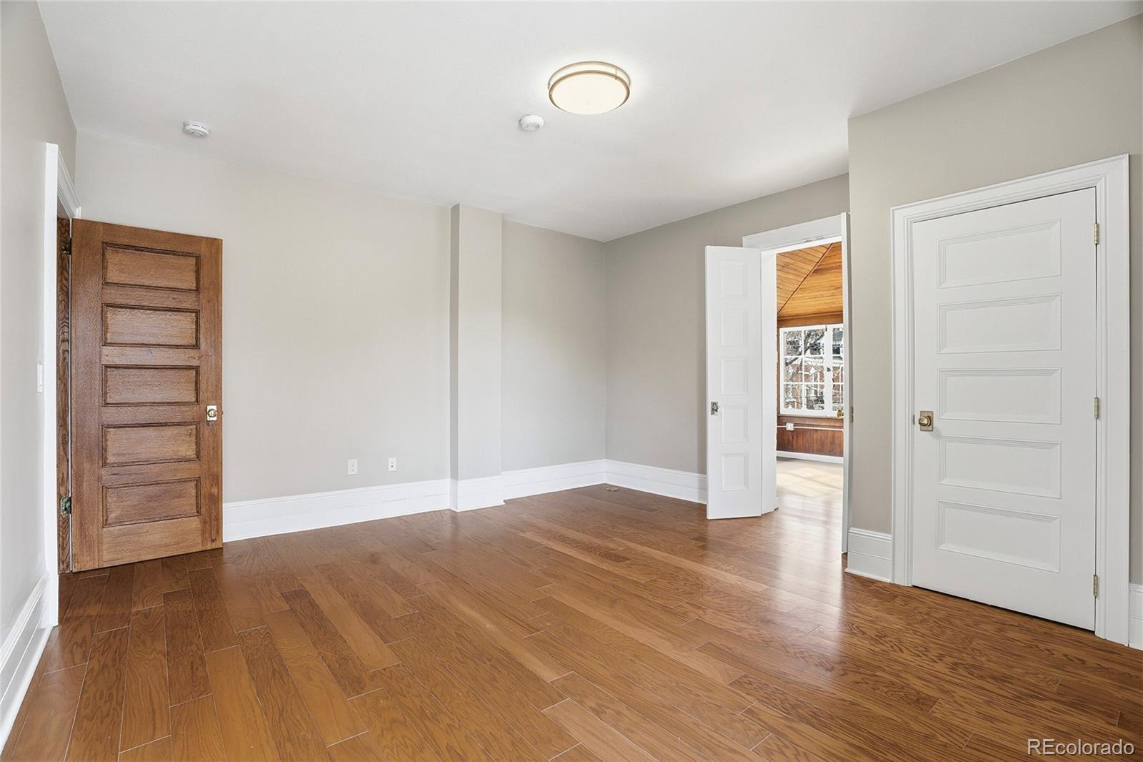 MLS Image #22 for 965 n pennsylvania street,denver, Colorado