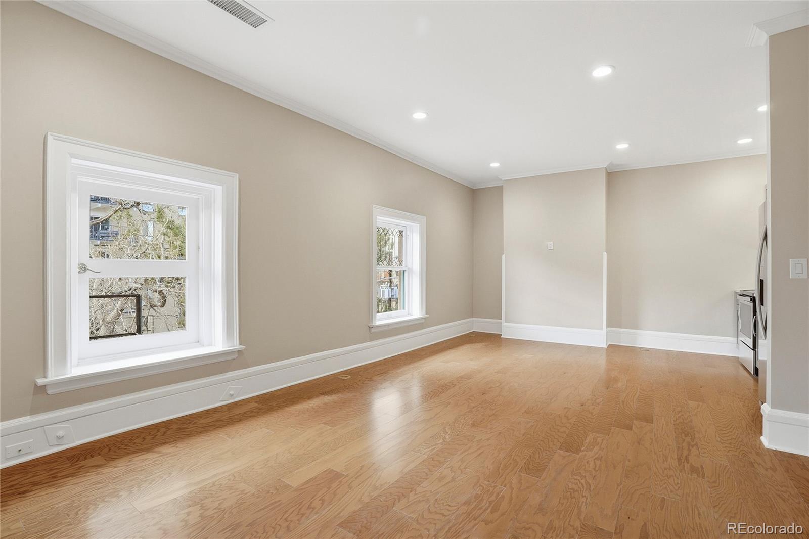 MLS Image #28 for 965 n pennsylvania street,denver, Colorado