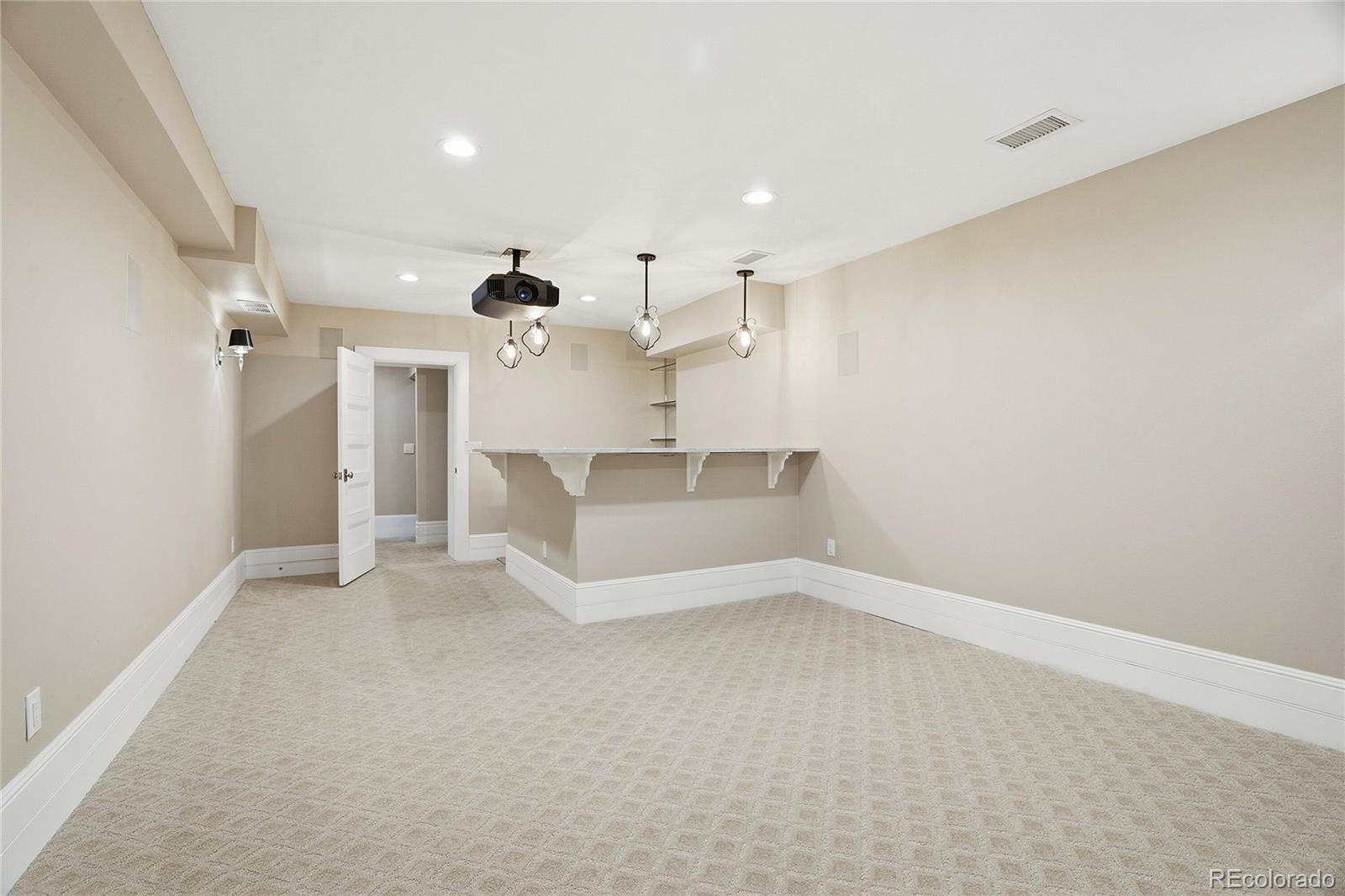 MLS Image #31 for 965 n pennsylvania street,denver, Colorado