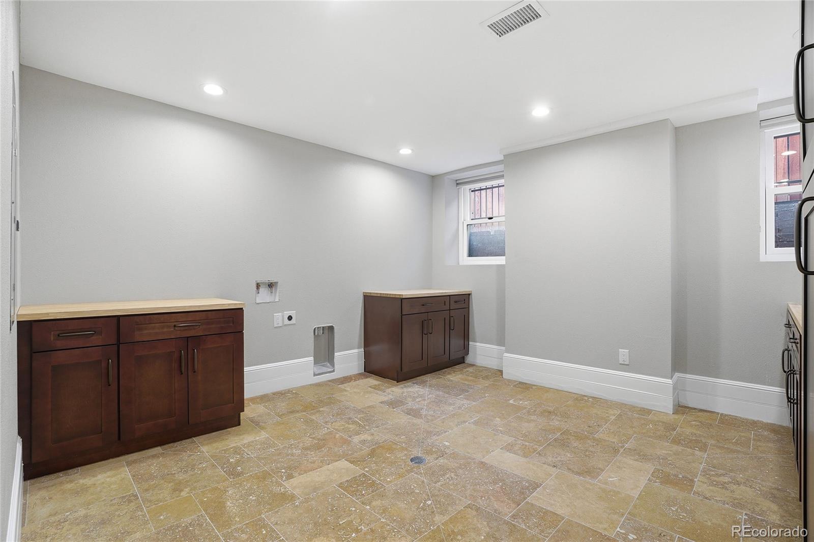 MLS Image #36 for 965 n pennsylvania street,denver, Colorado