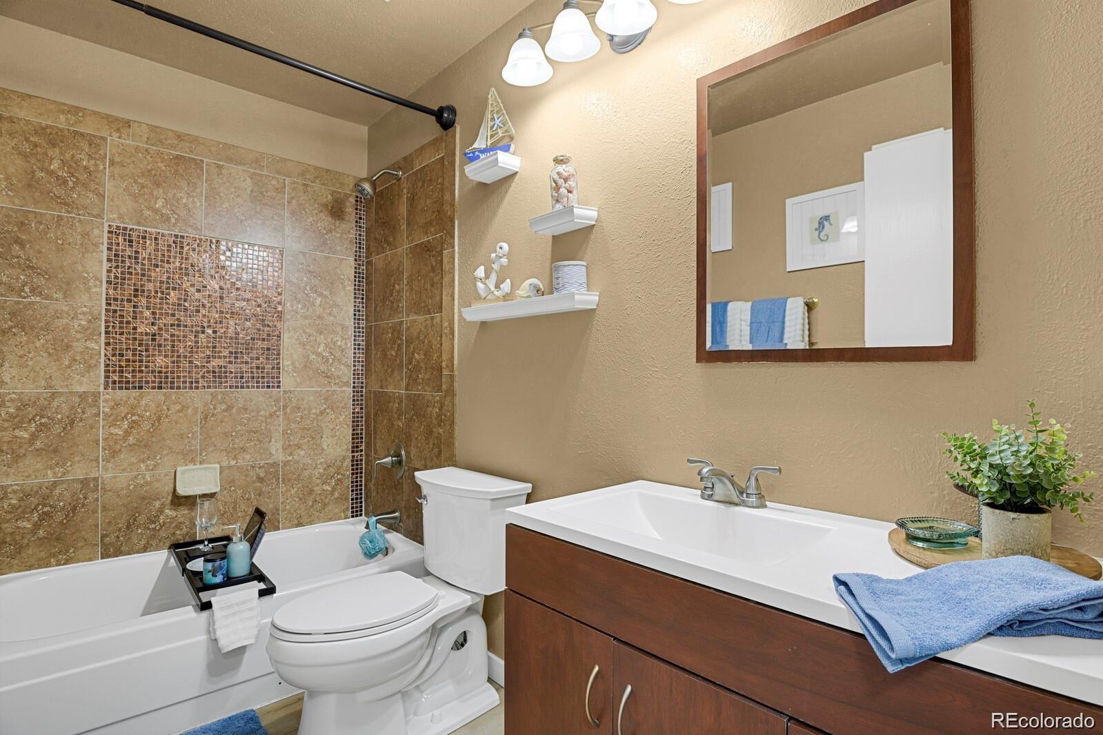 MLS Image #23 for 9749 w fairview avenue,littleton, Colorado