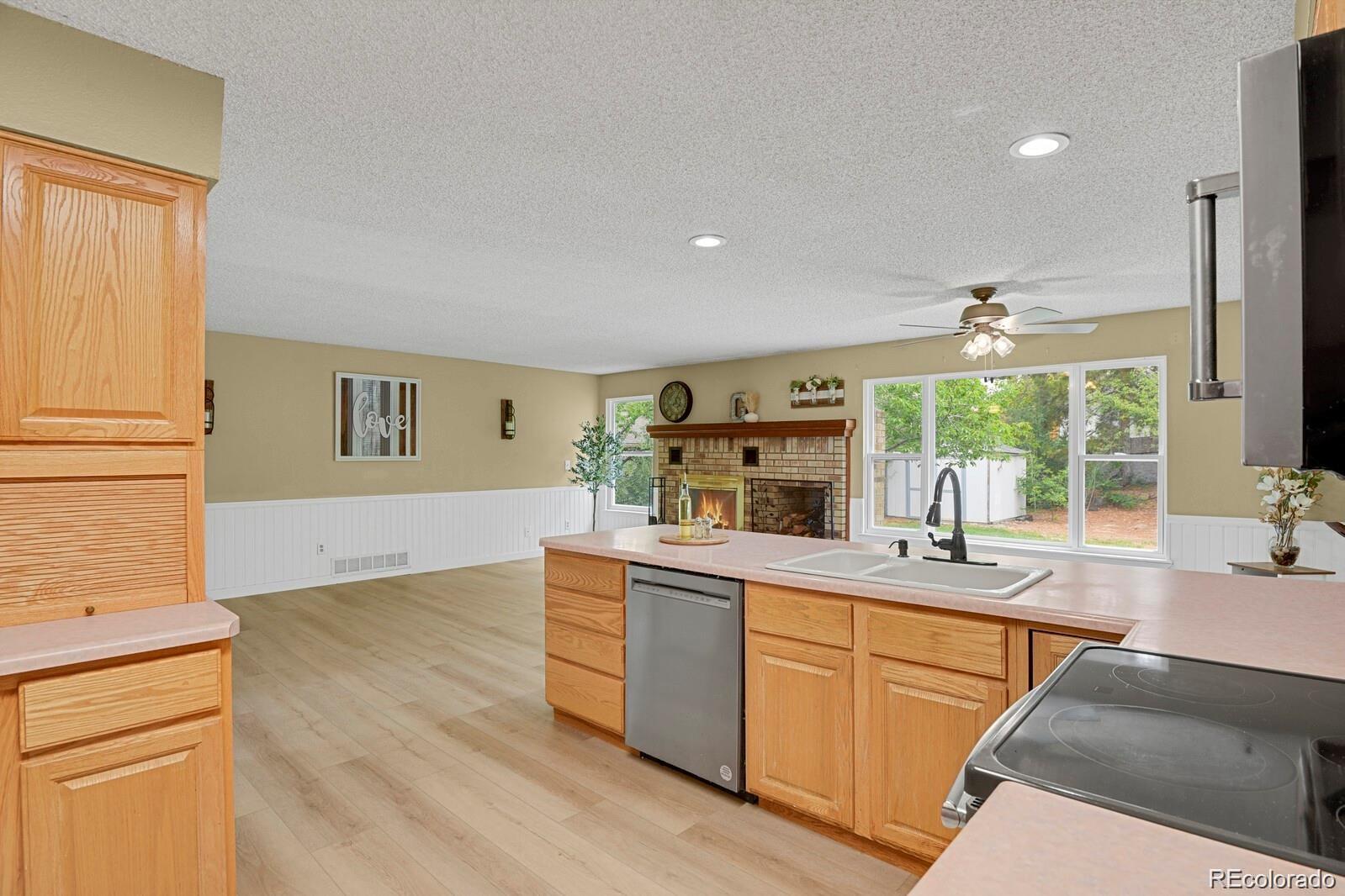 MLS Image #7 for 9749 w fairview avenue,littleton, Colorado