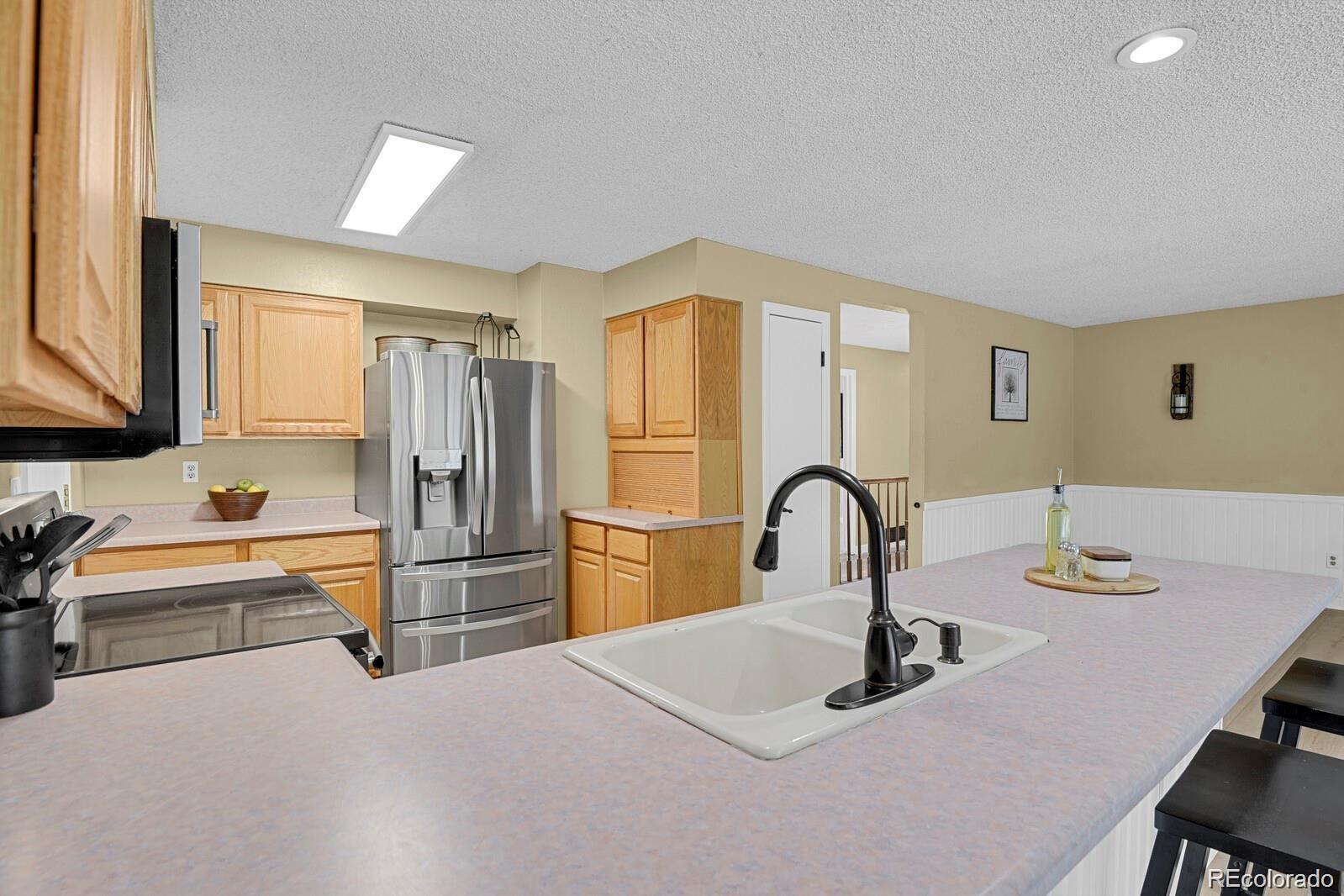 MLS Image #8 for 9749 w fairview avenue,littleton, Colorado