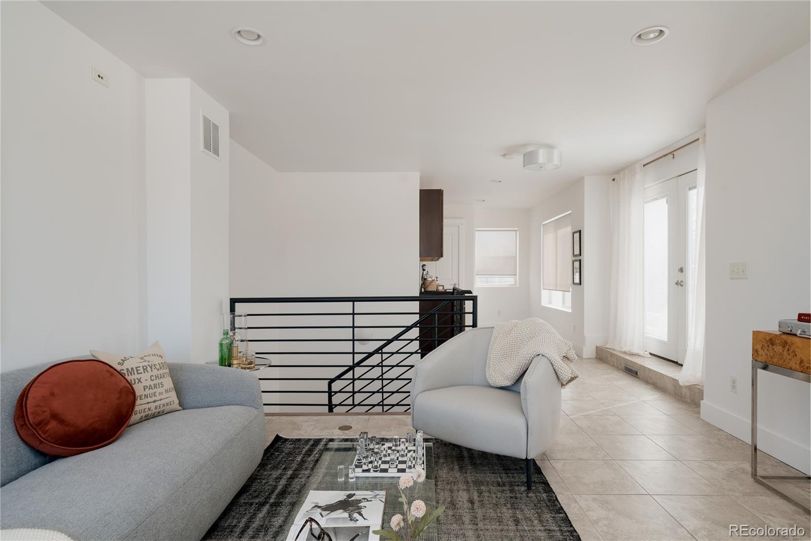 MLS Image #30 for 2603 n vine street,denver, Colorado