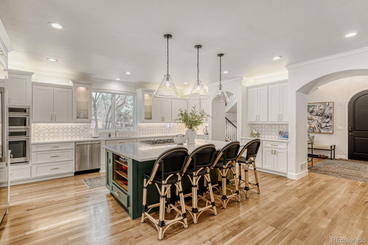 MLS Image #10 for 2101 s columbine street,denver, Colorado