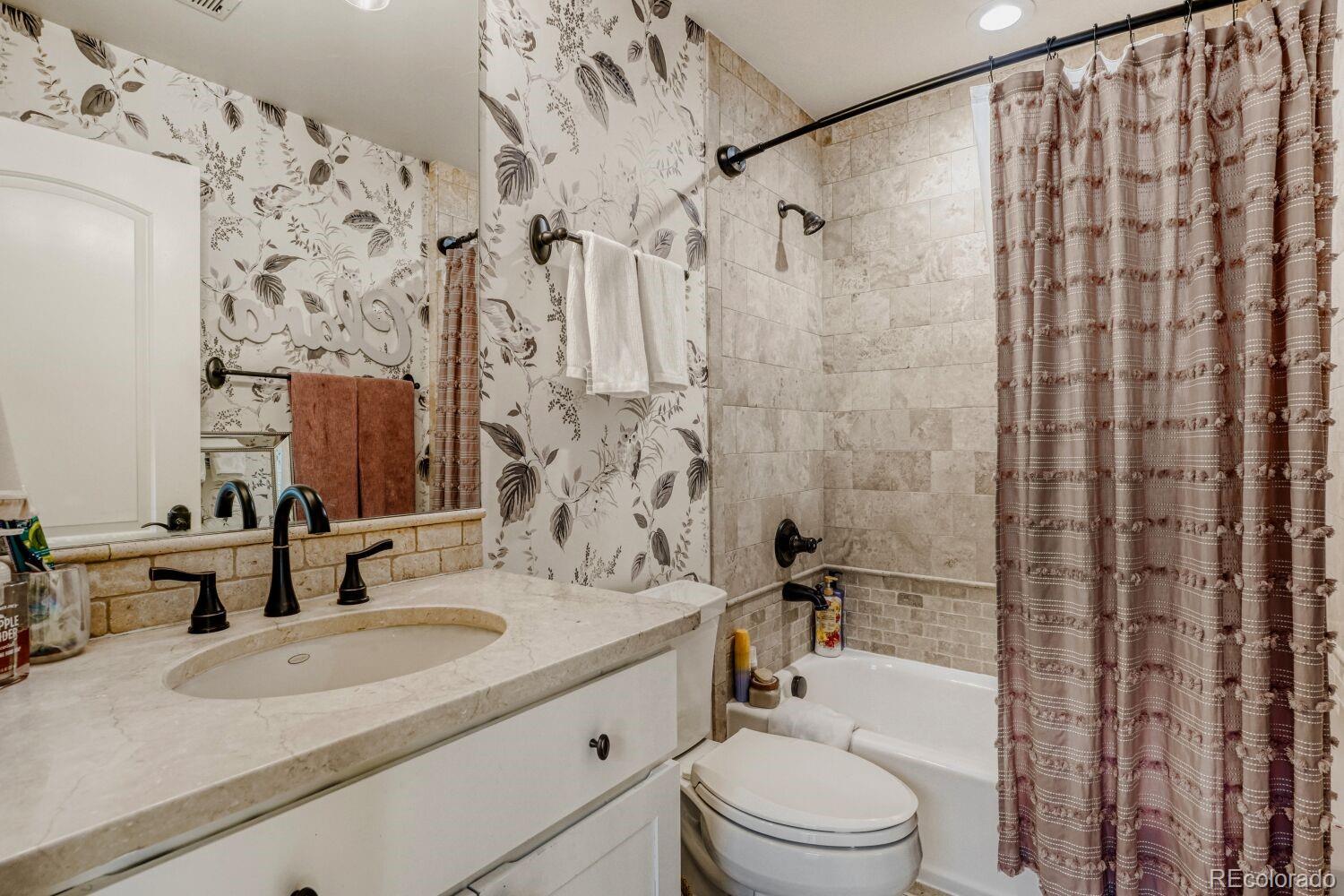 MLS Image #22 for 2101 s columbine street,denver, Colorado