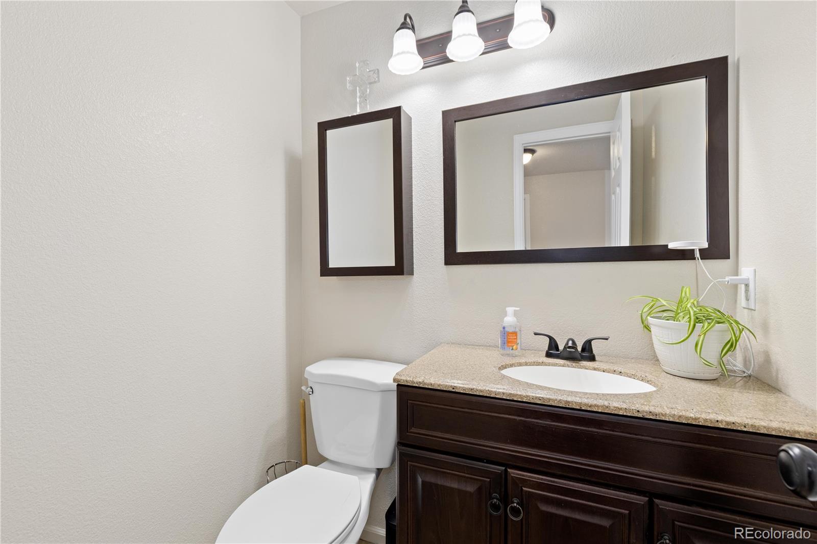 MLS Image #11 for 5123 s parfet way,littleton, Colorado