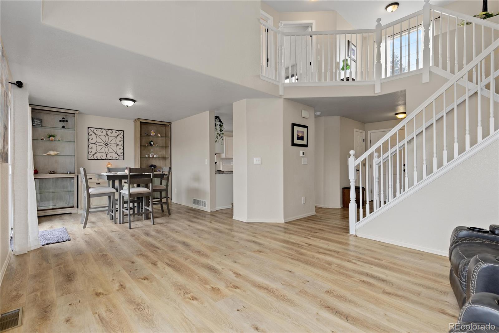 MLS Image #2 for 5123 s parfet way,littleton, Colorado