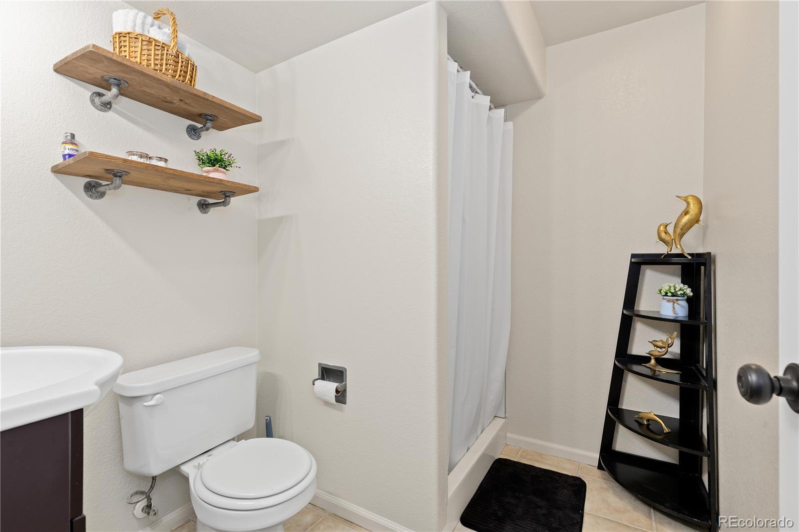 MLS Image #29 for 5123 s parfet way,littleton, Colorado