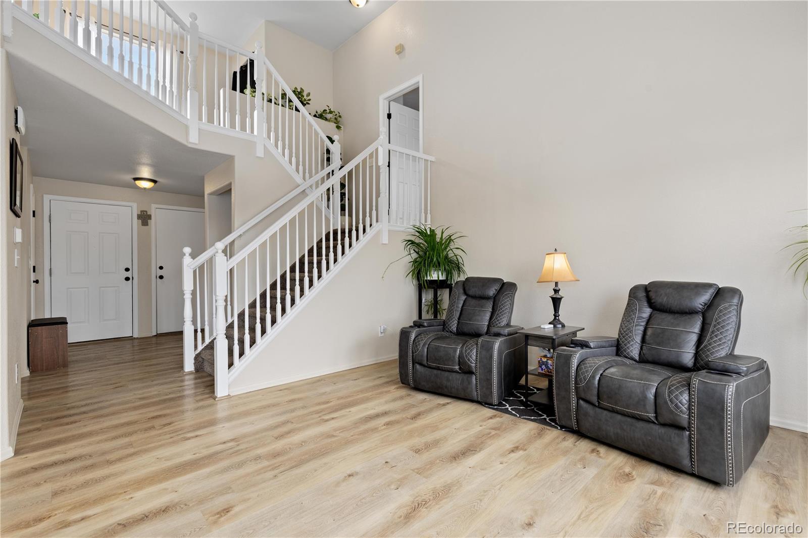 MLS Image #3 for 5123 s parfet way,littleton, Colorado