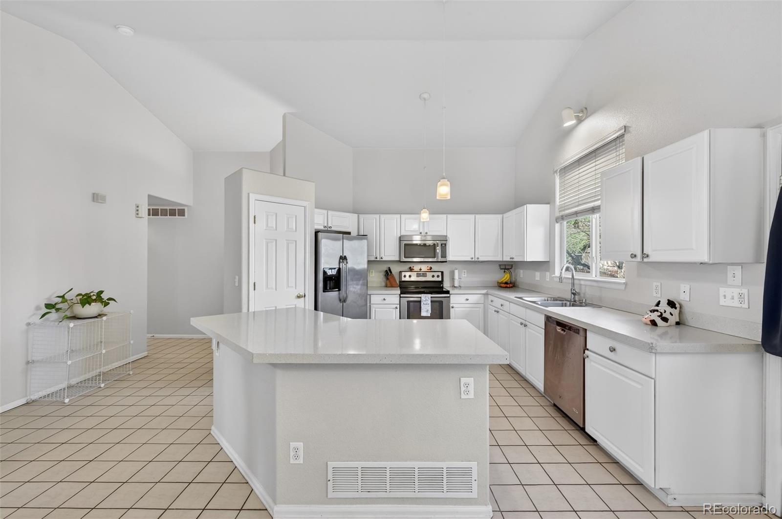 MLS Image #12 for 9457  steele drive,thornton, Colorado