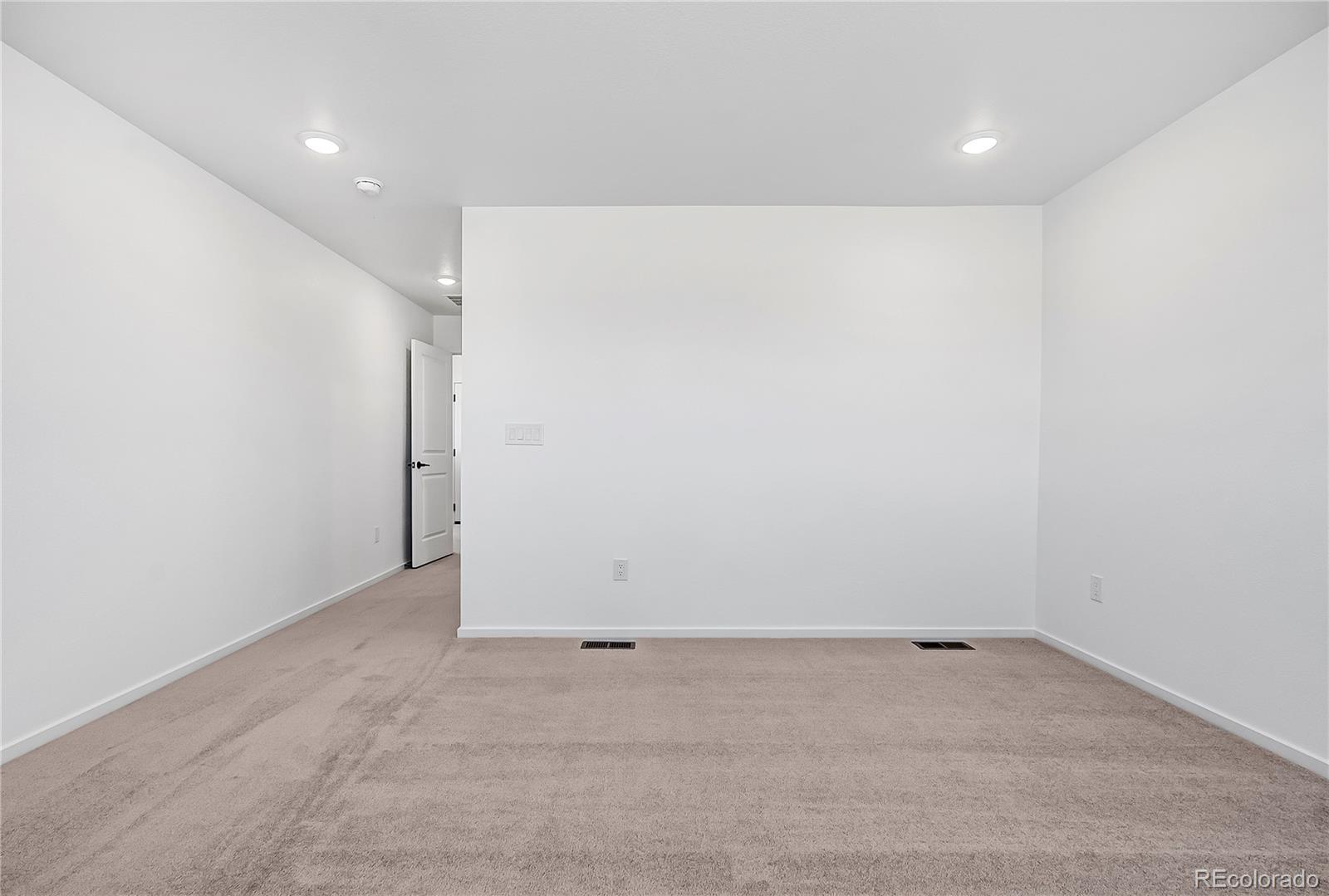 MLS Image #16 for 6749  utica avenue,longmont, Colorado