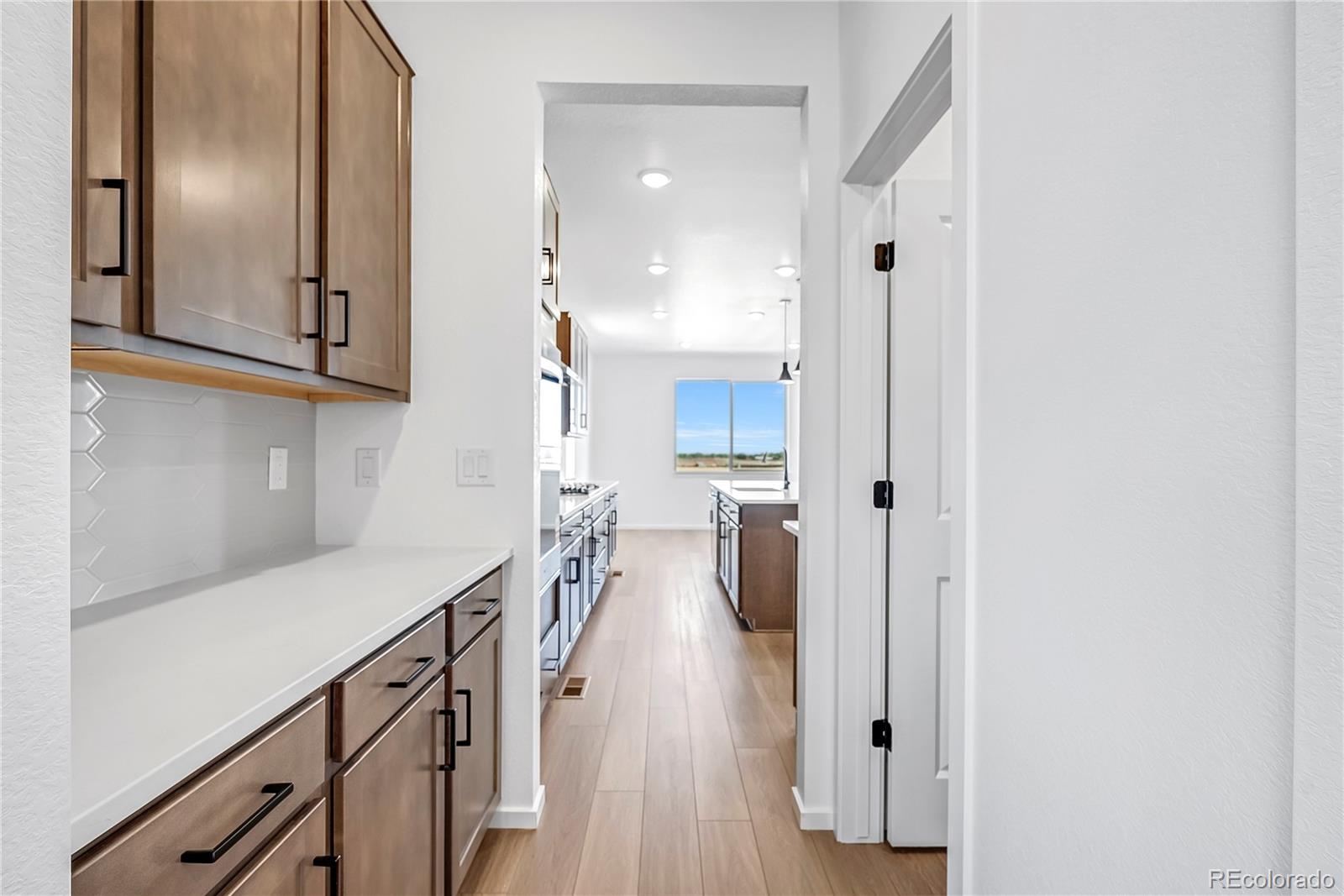 MLS Image #8 for 6749  utica avenue,longmont, Colorado