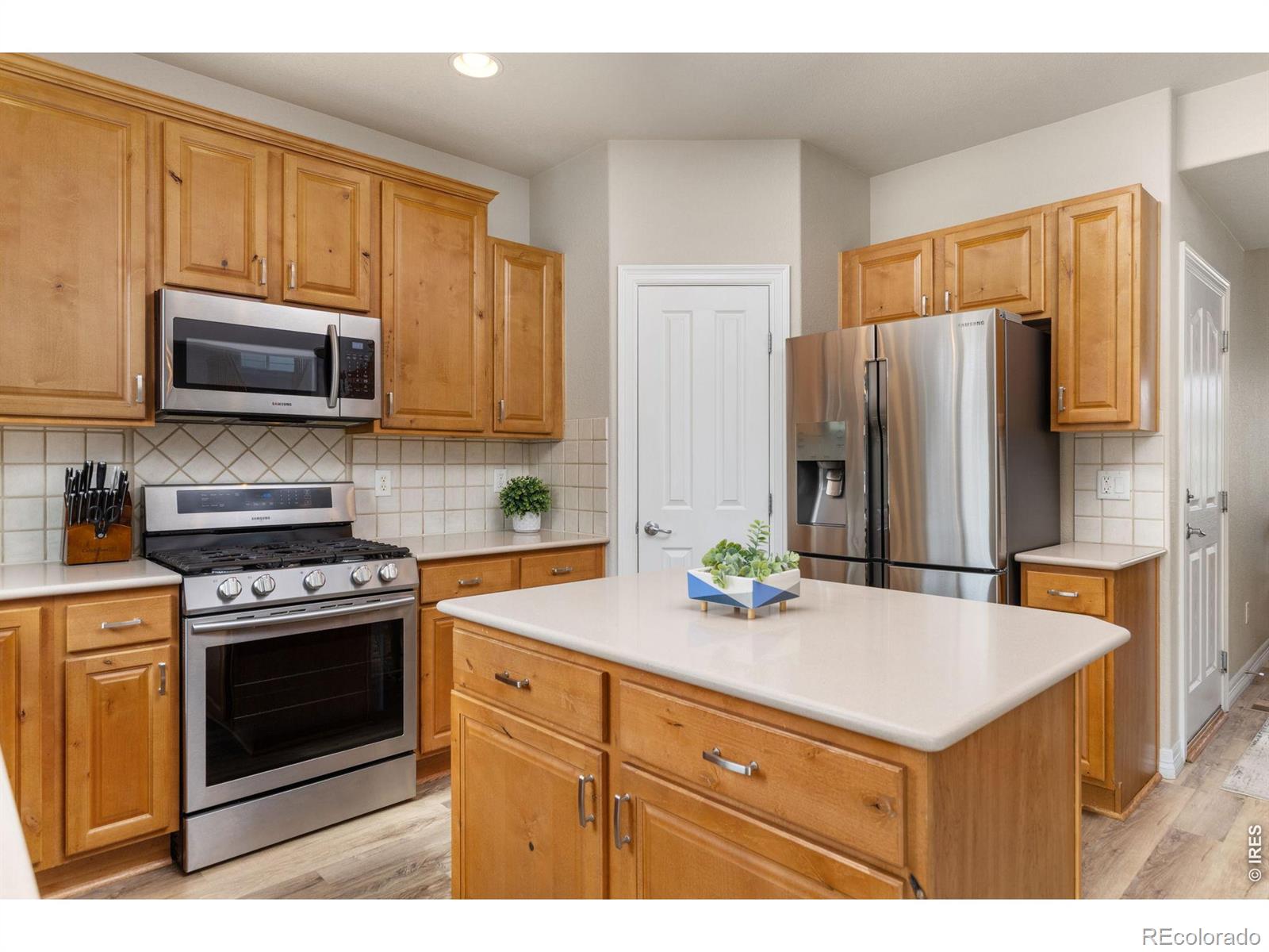 MLS Image #12 for 3382  tabernash drive,loveland, Colorado