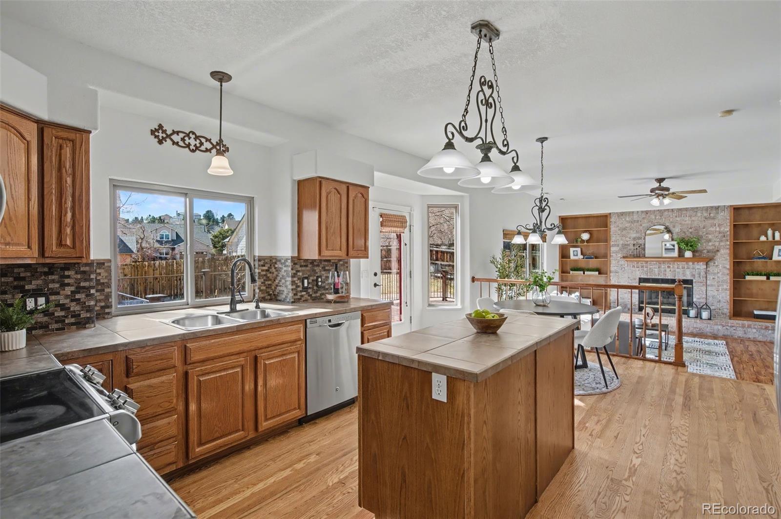 MLS Image #6 for 665  robinglen court,colorado springs, Colorado