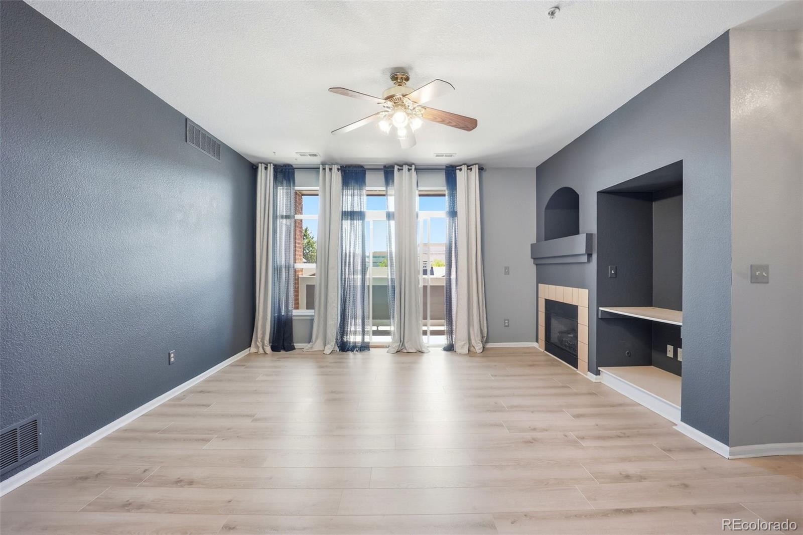 MLS Image #4 for 14211 e 1st drive,aurora, Colorado