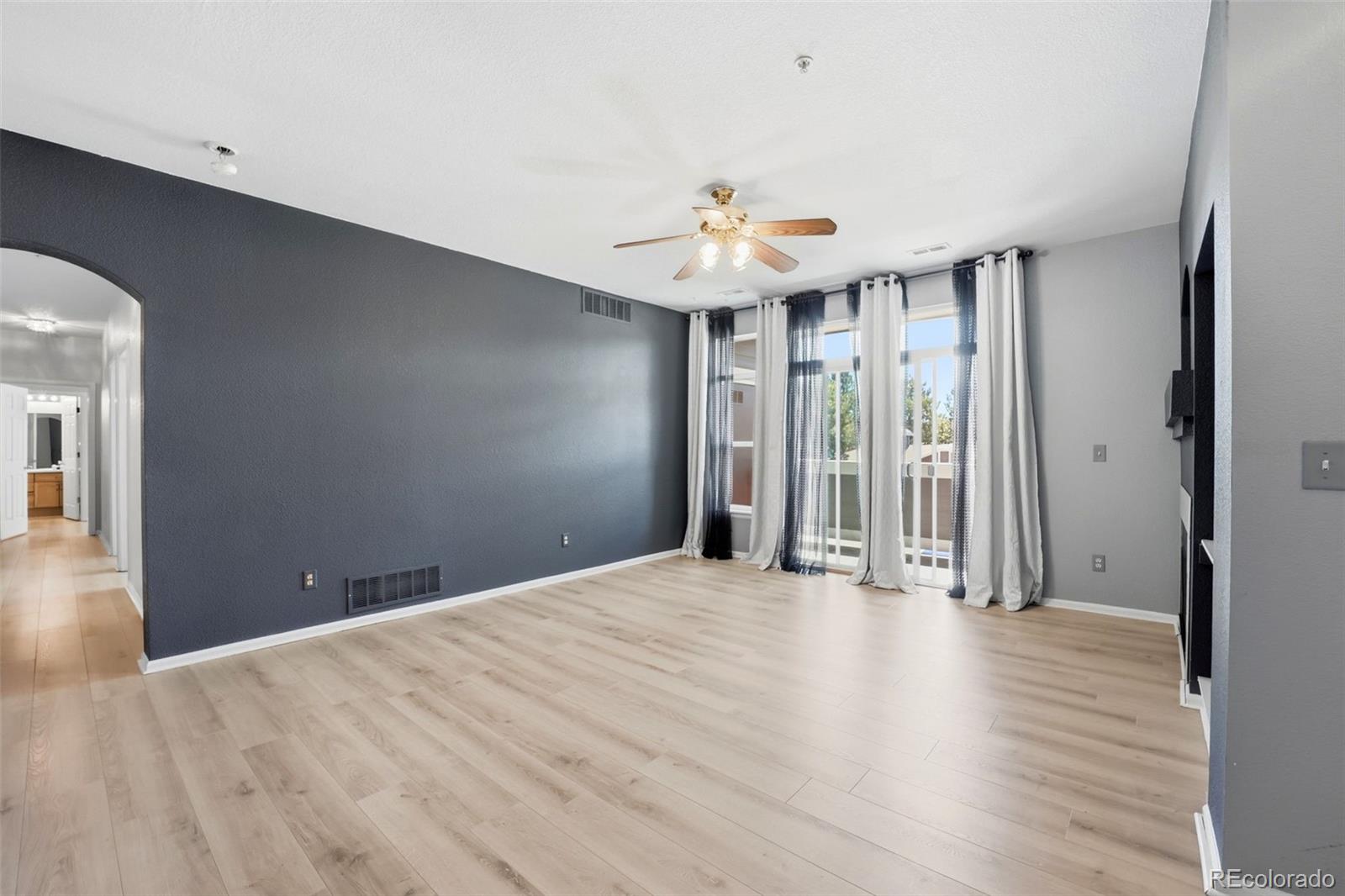 MLS Image #7 for 14211 e 1st drive,aurora, Colorado