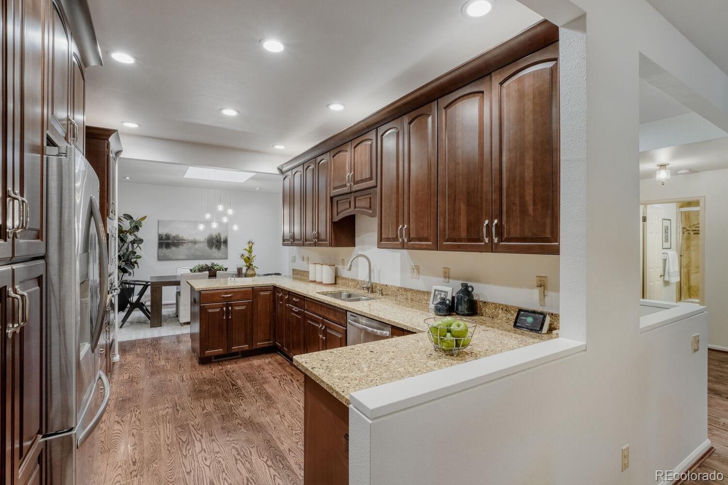 MLS Image #12 for 2800 s university boulevard,denver, Colorado