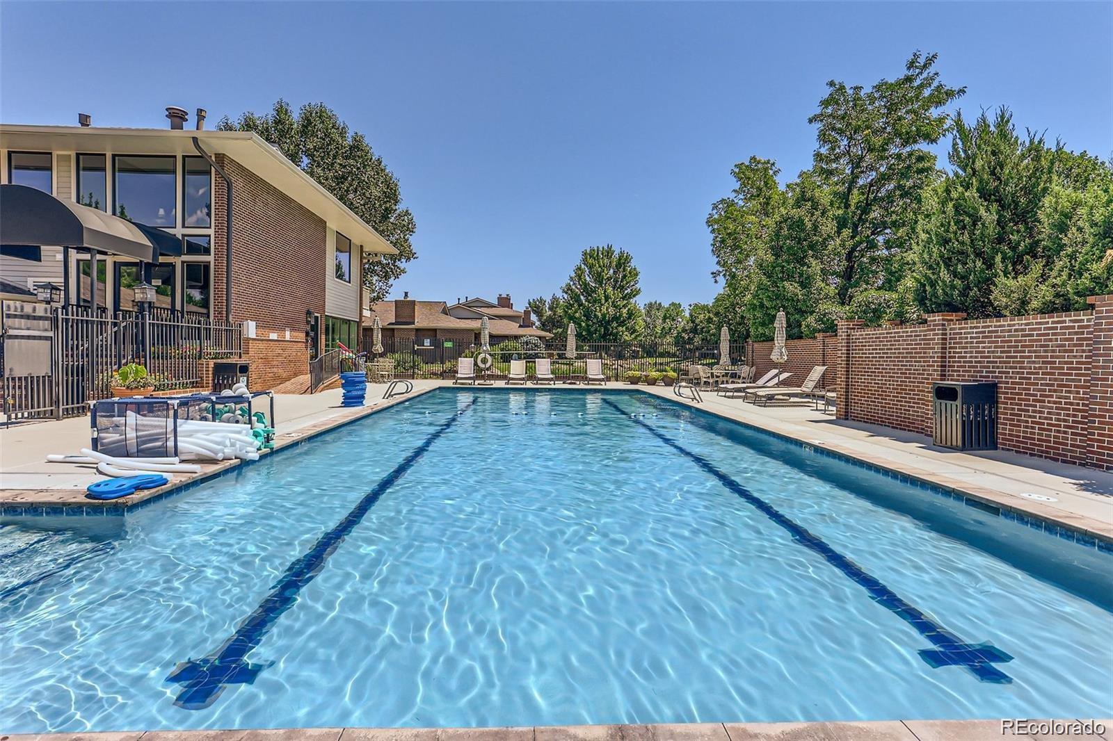 MLS Image #5 for 2800 s university boulevard,denver, Colorado