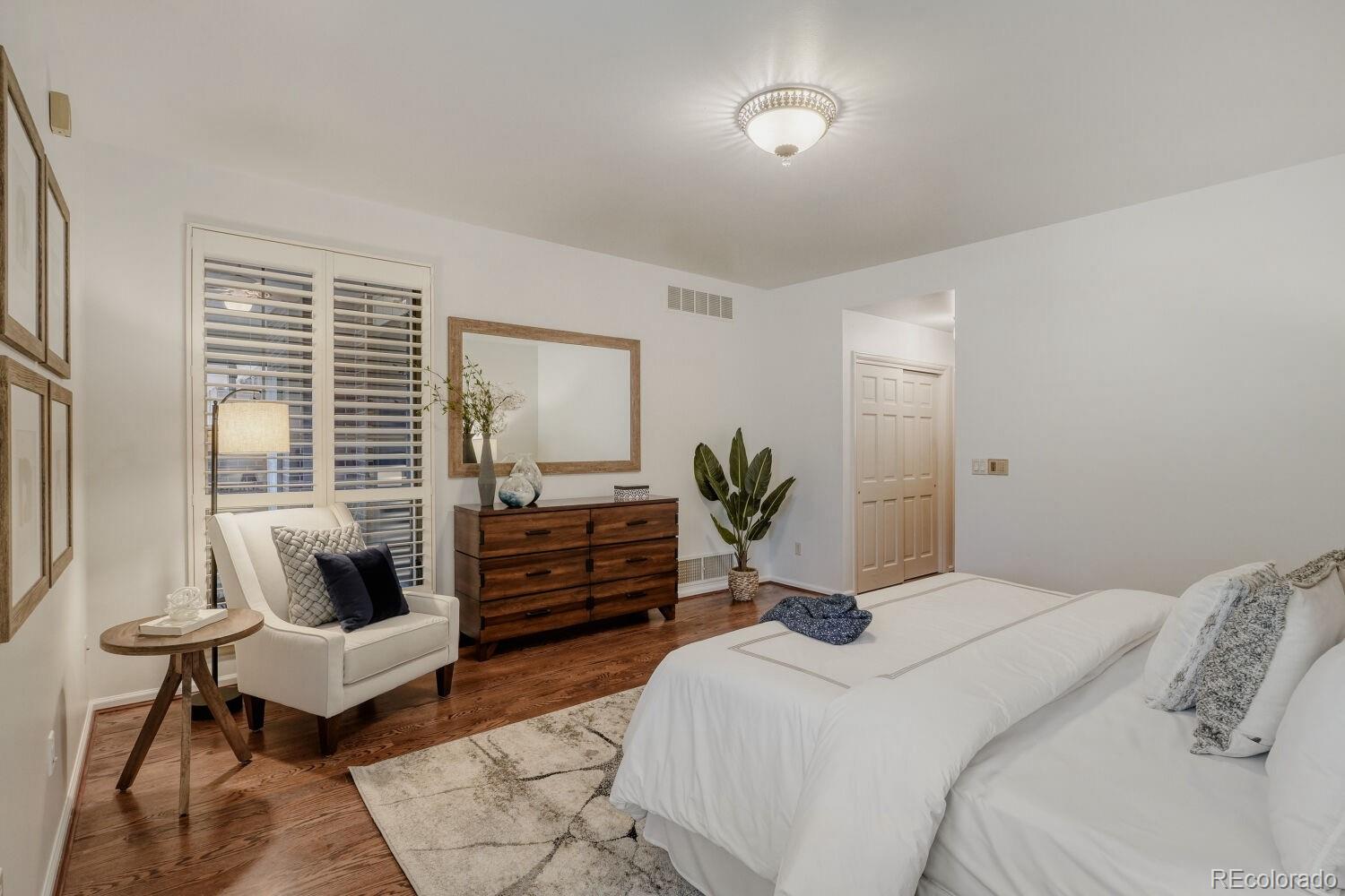 MLS Image #6 for 2800 s university boulevard,denver, Colorado