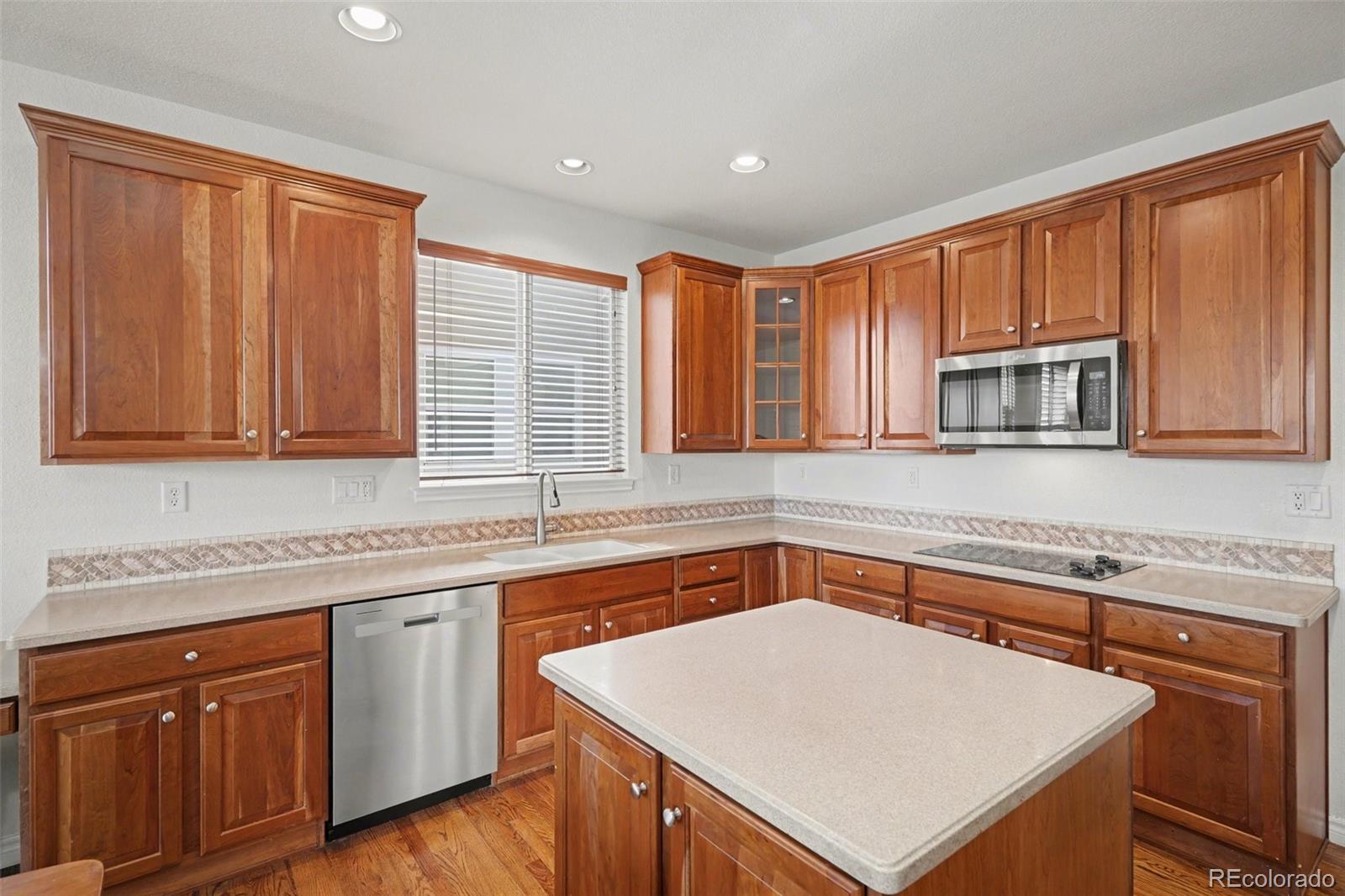 MLS Image #6 for 10844  huntwick street,highlands ranch, Colorado