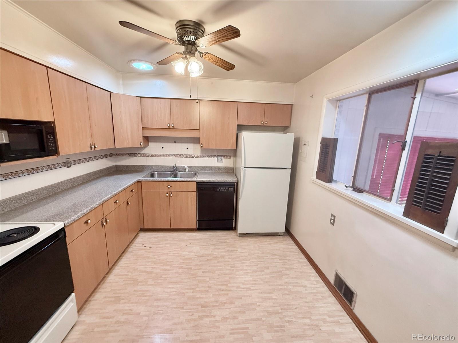 MLS Image #16 for 6025  brooks drive,arvada, Colorado