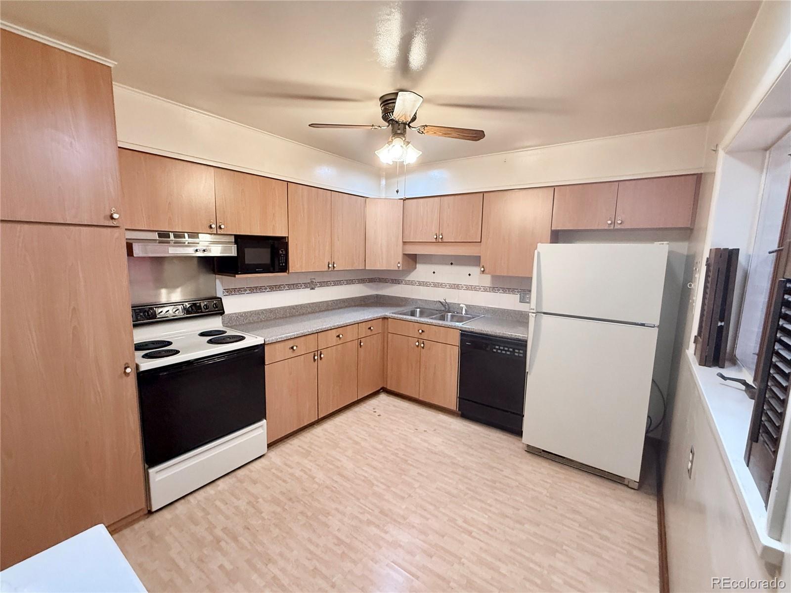 MLS Image #17 for 6025  brooks drive,arvada, Colorado