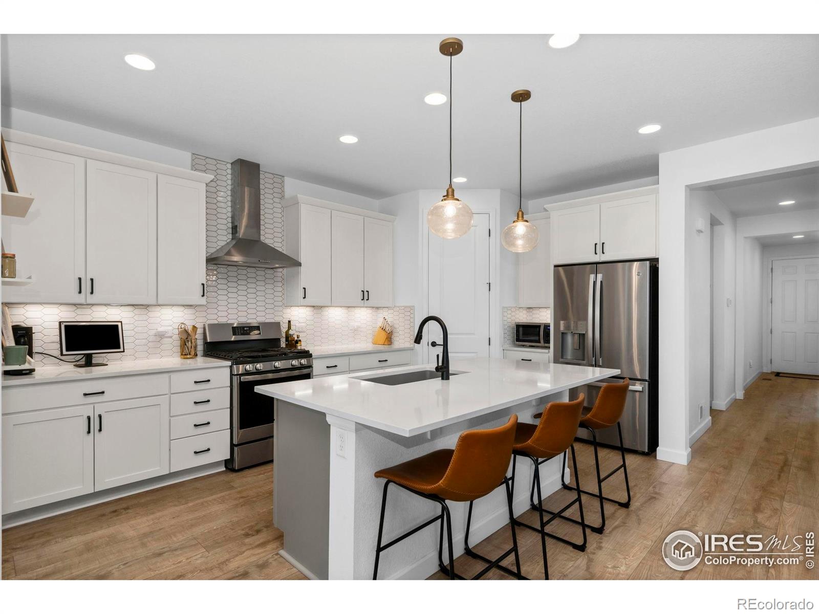 MLS Image #5 for 5642  shadow creek court,windsor, Colorado