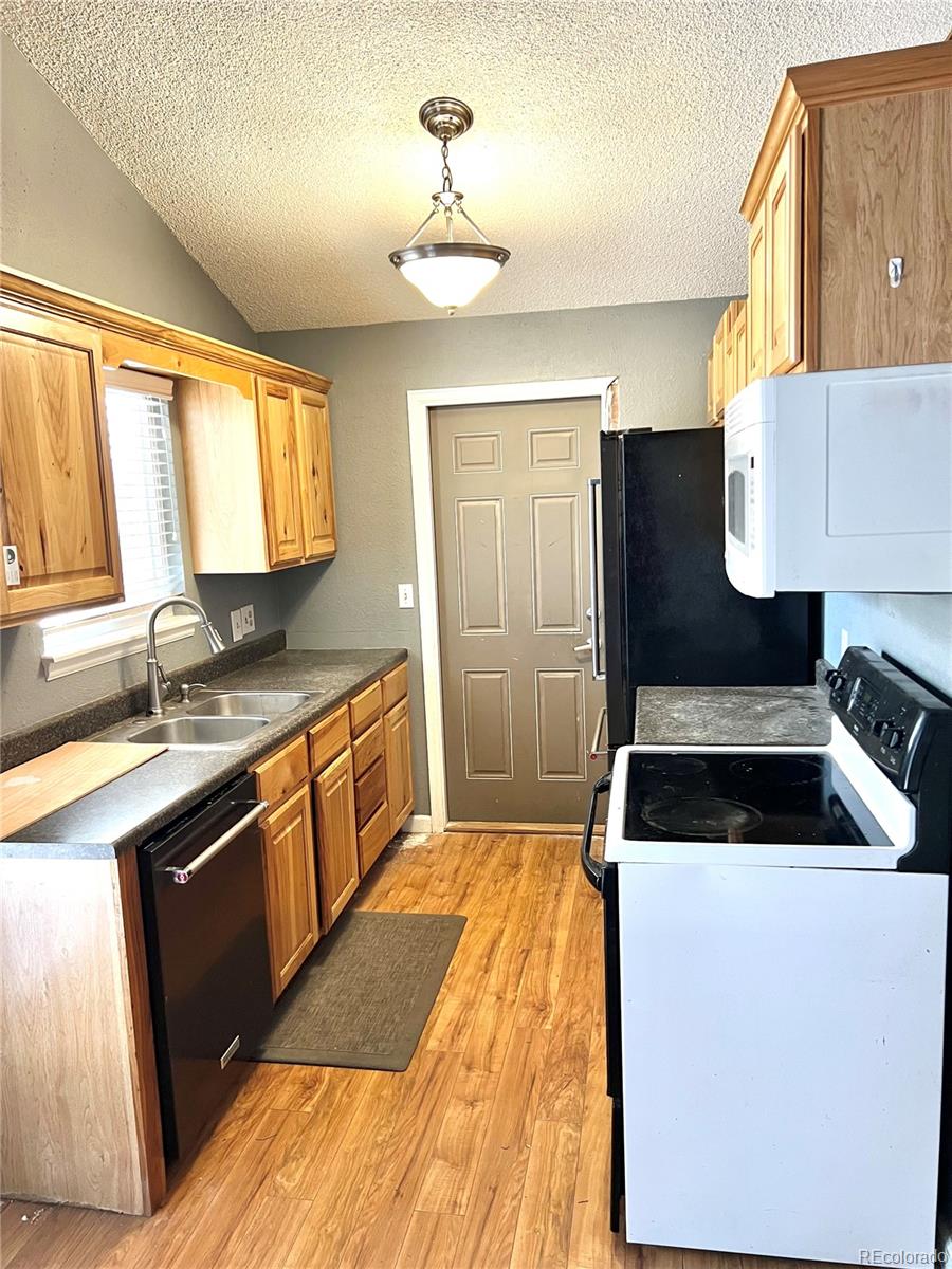 MLS Image #5 for 4667 s salida street,aurora, Colorado
