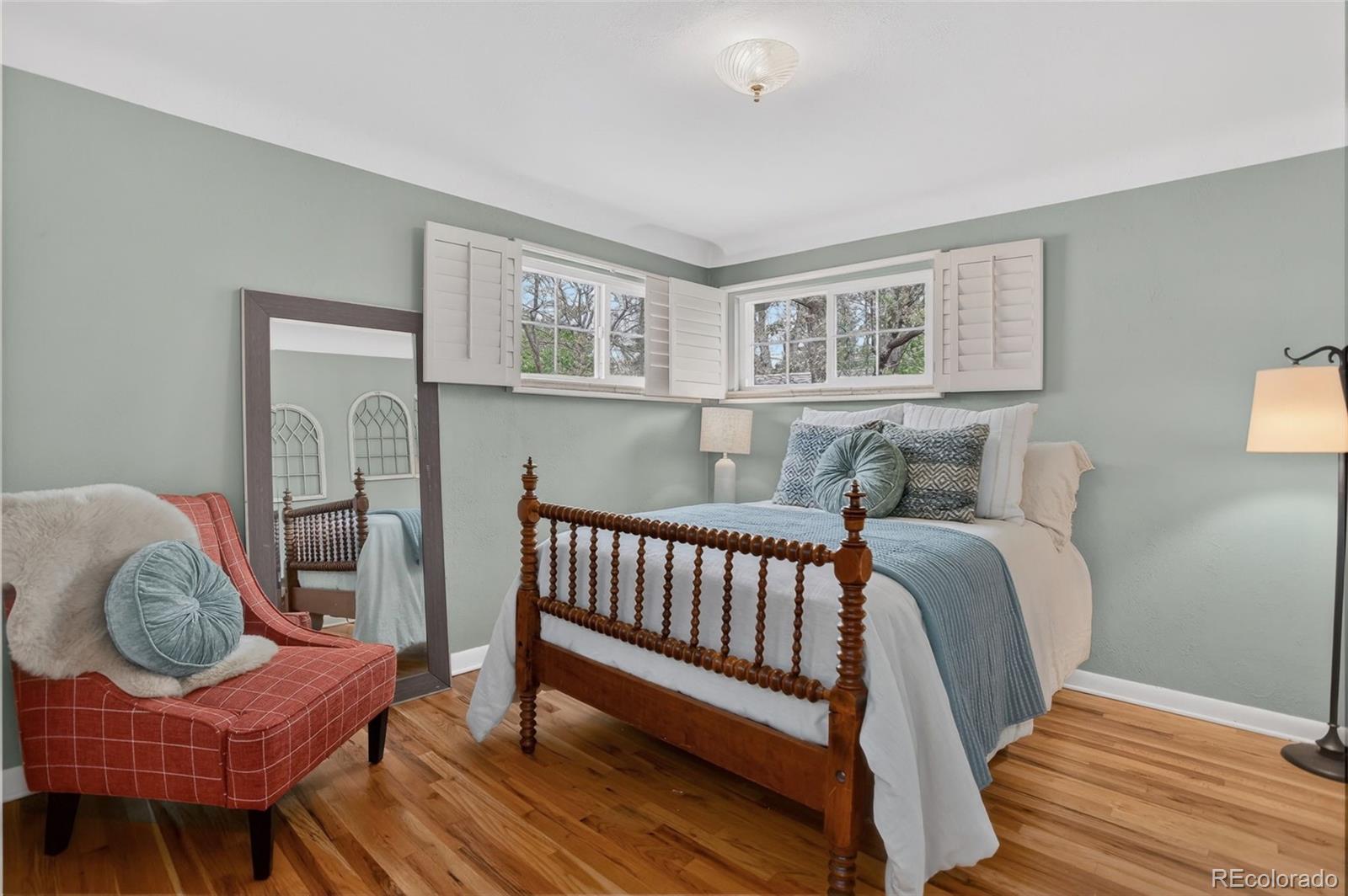MLS Image #21 for 24 n ash street,denver, Colorado