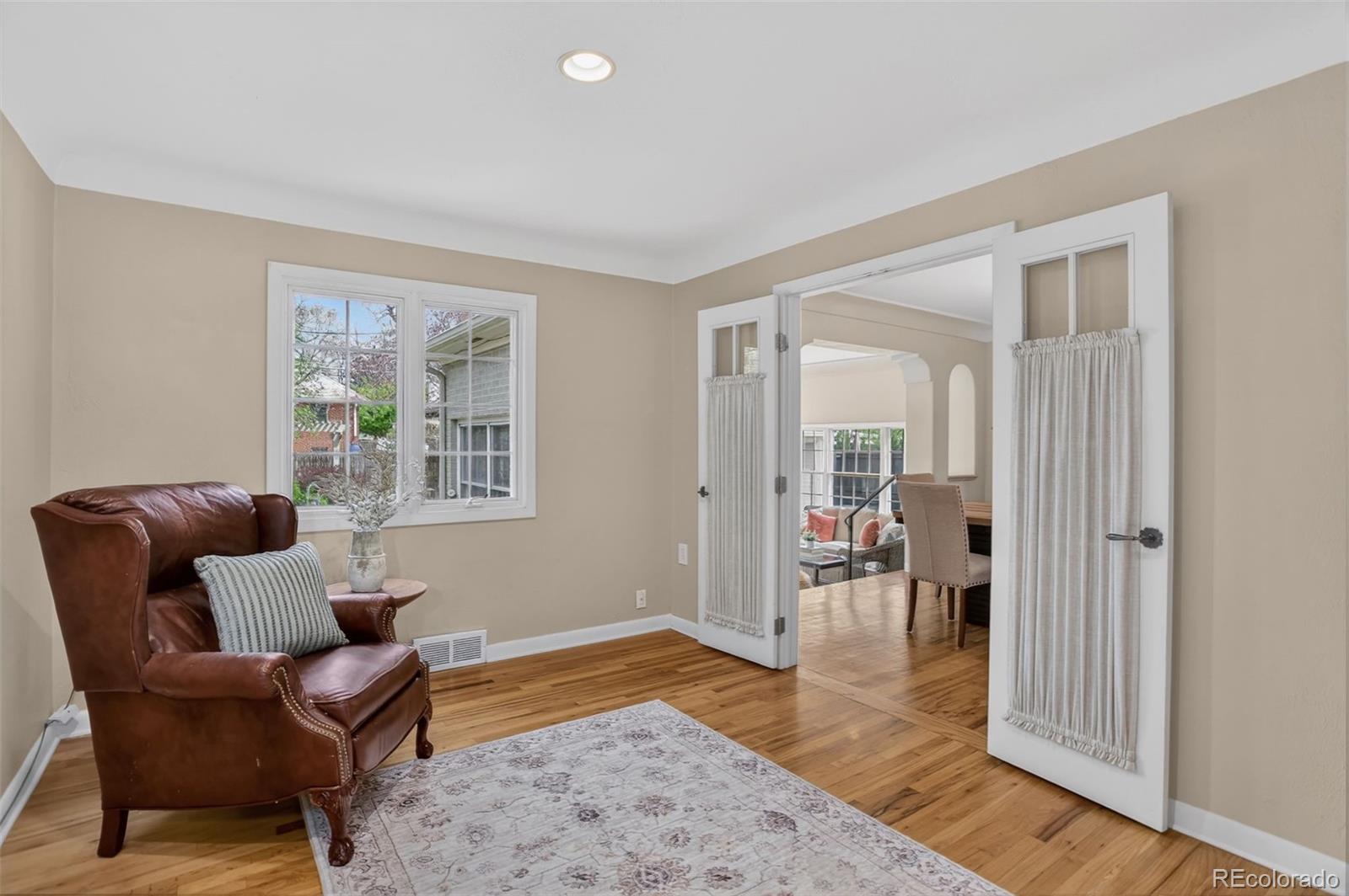 MLS Image #26 for 24 n ash street,denver, Colorado