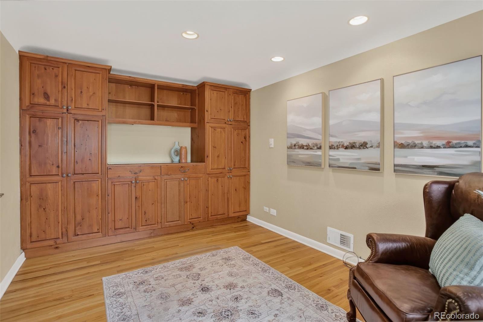 MLS Image #27 for 24 n ash street,denver, Colorado