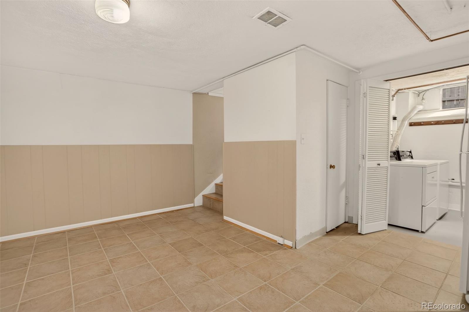 MLS Image #38 for 24 n ash street,denver, Colorado