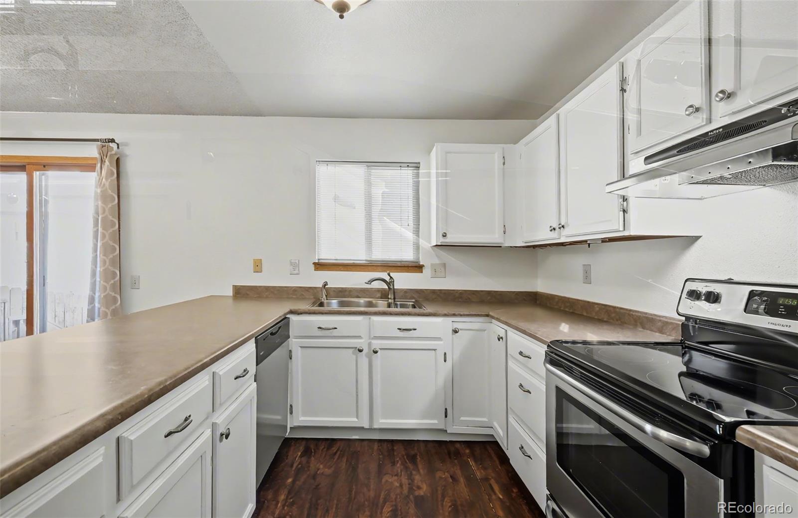 MLS Image #16 for 3906  smoke tree drive ,colorado springs, Colorado