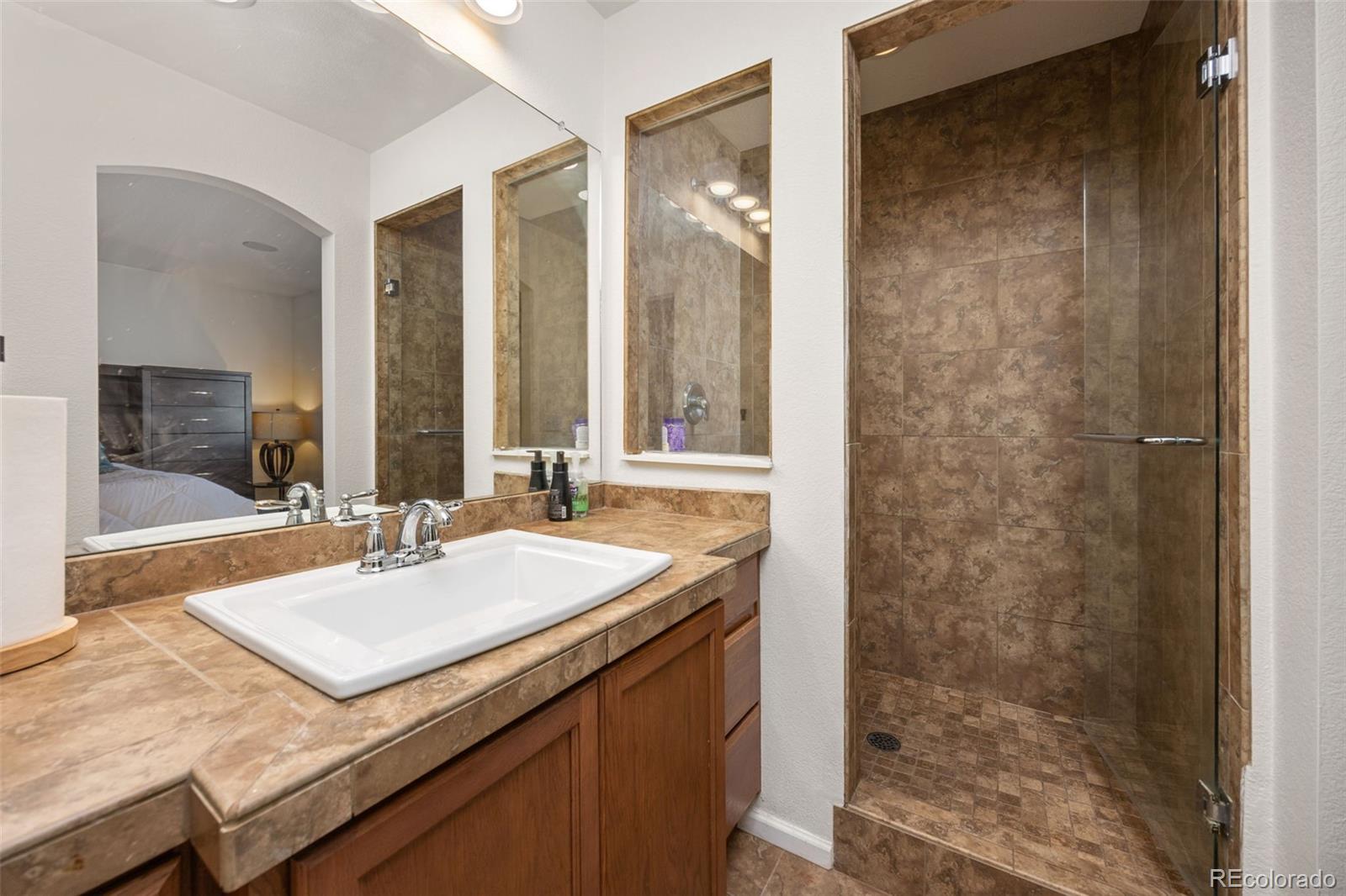 MLS Image #19 for 5541  killarney court,denver, Colorado