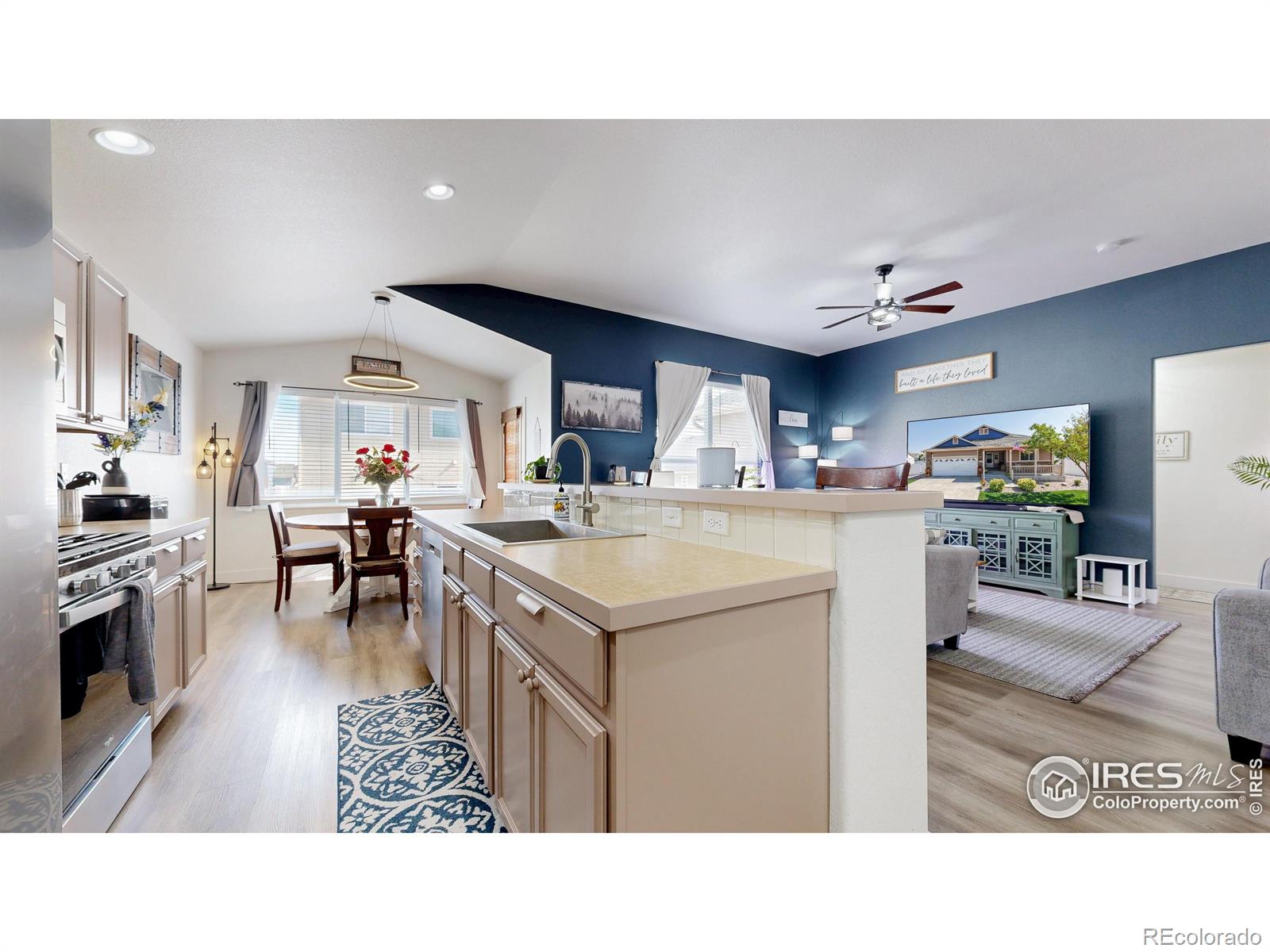 MLS Image #10 for 7078  loudon street,wellington, Colorado